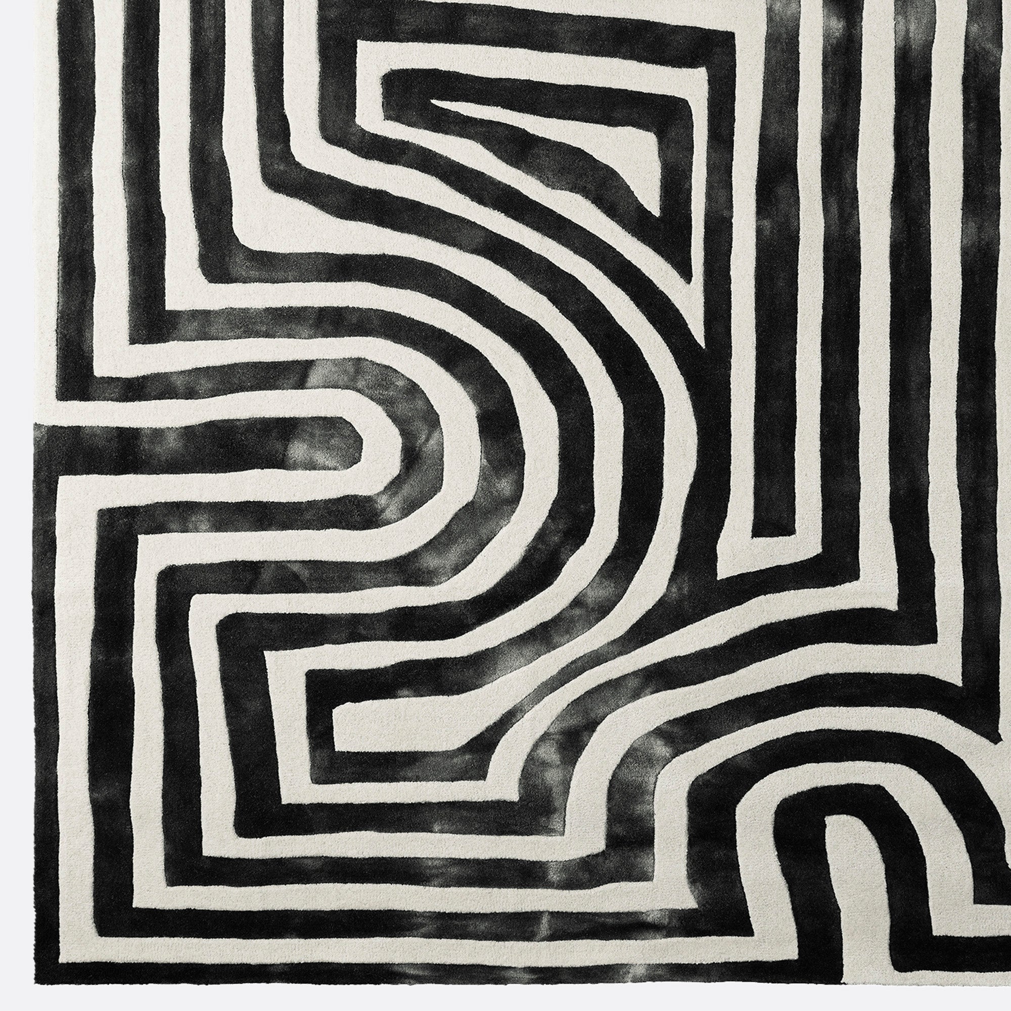 PSYCHEDELIC LABYRINTH rug black and white