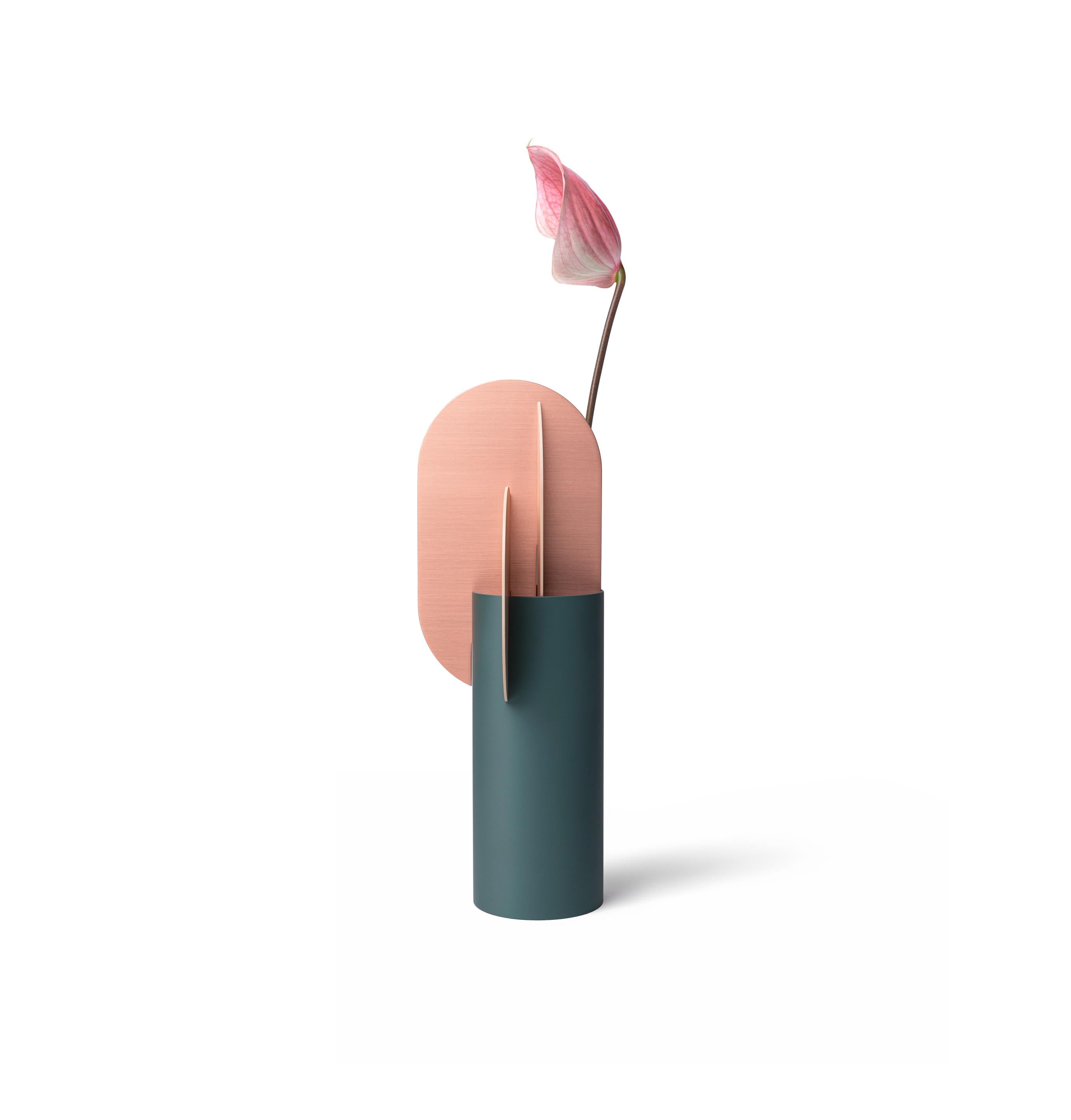 EKSTER vase in green with powder pink and copper