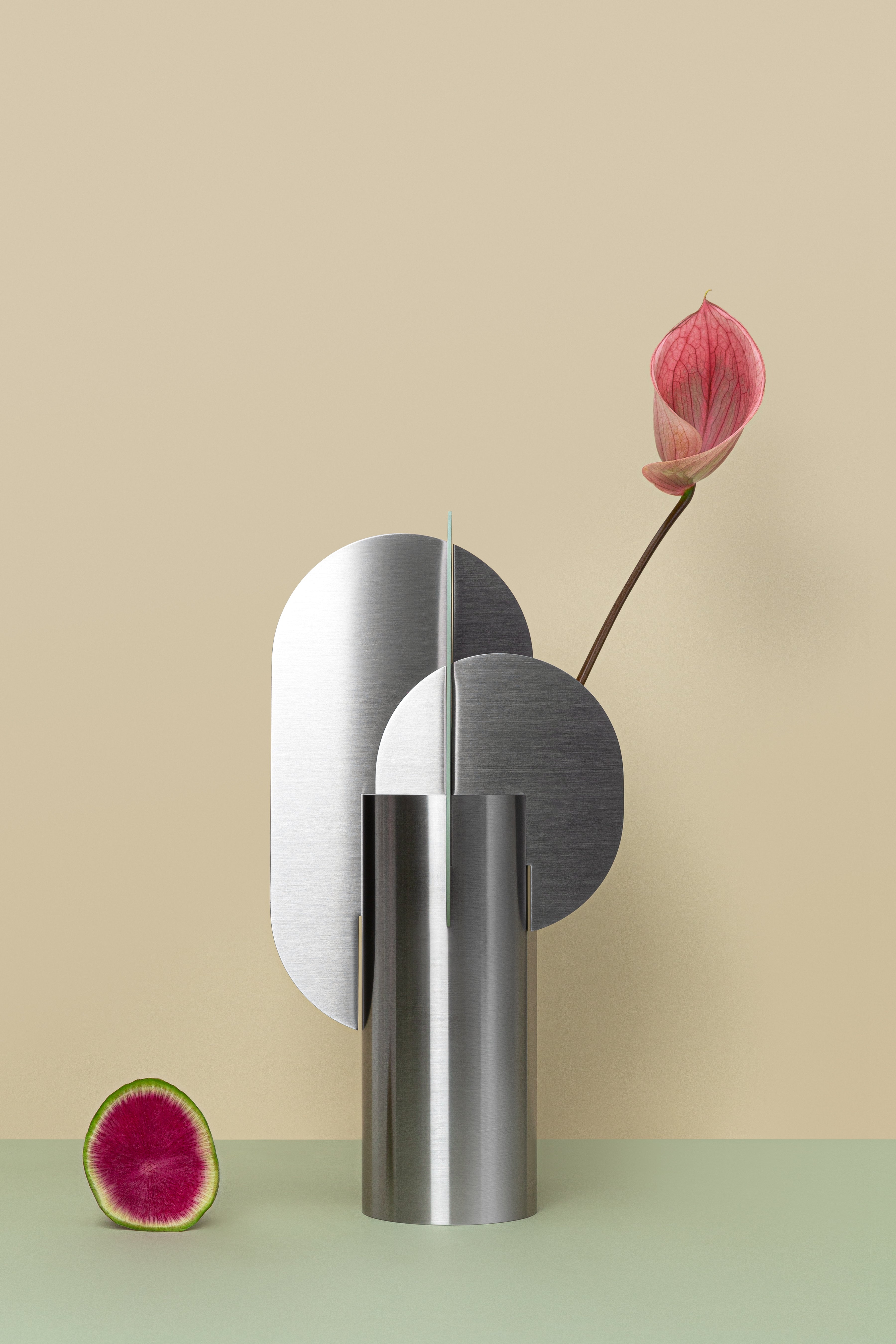 Steel vase EKSTER with green