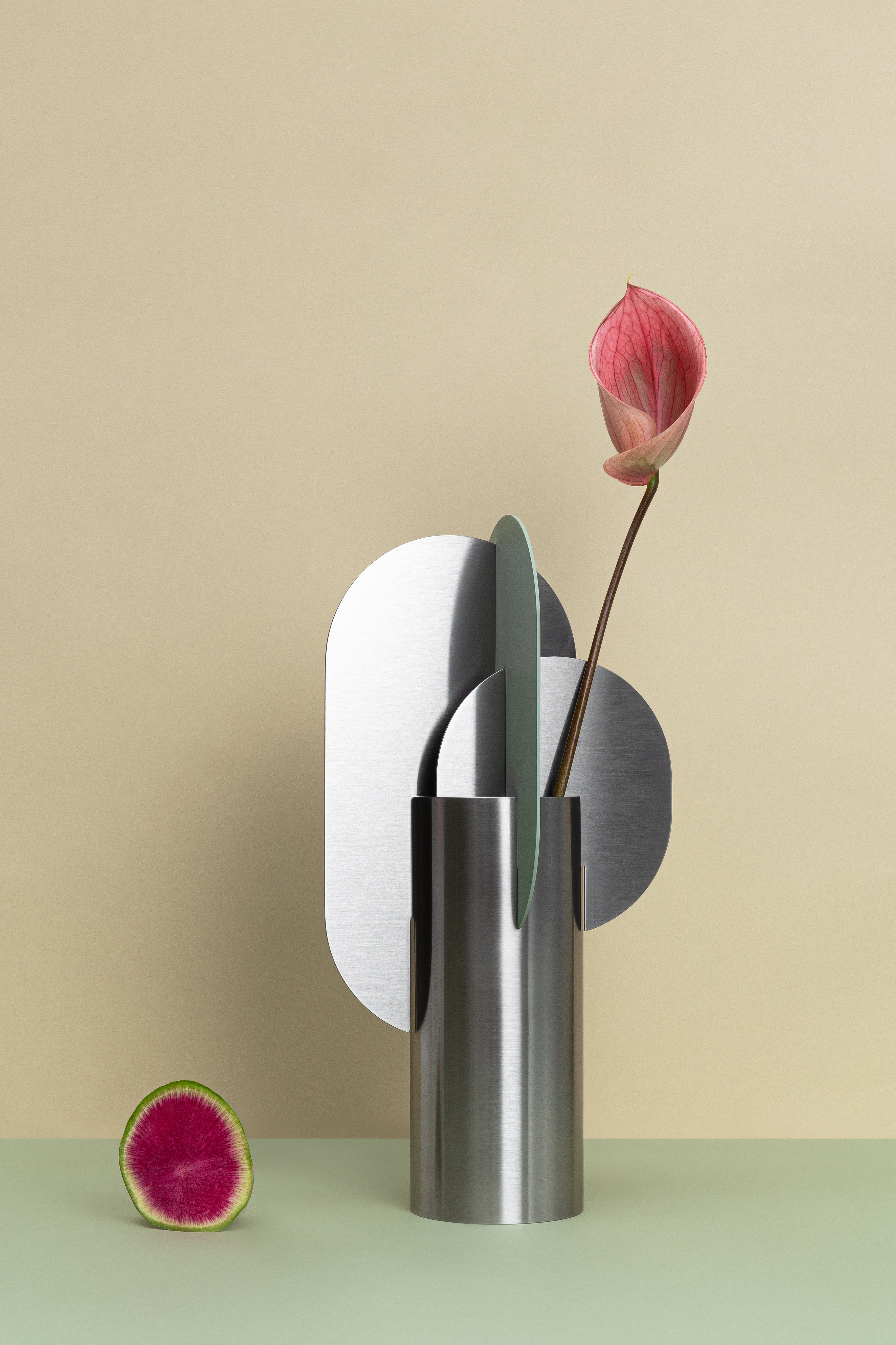 Steel vase EKSTER with green