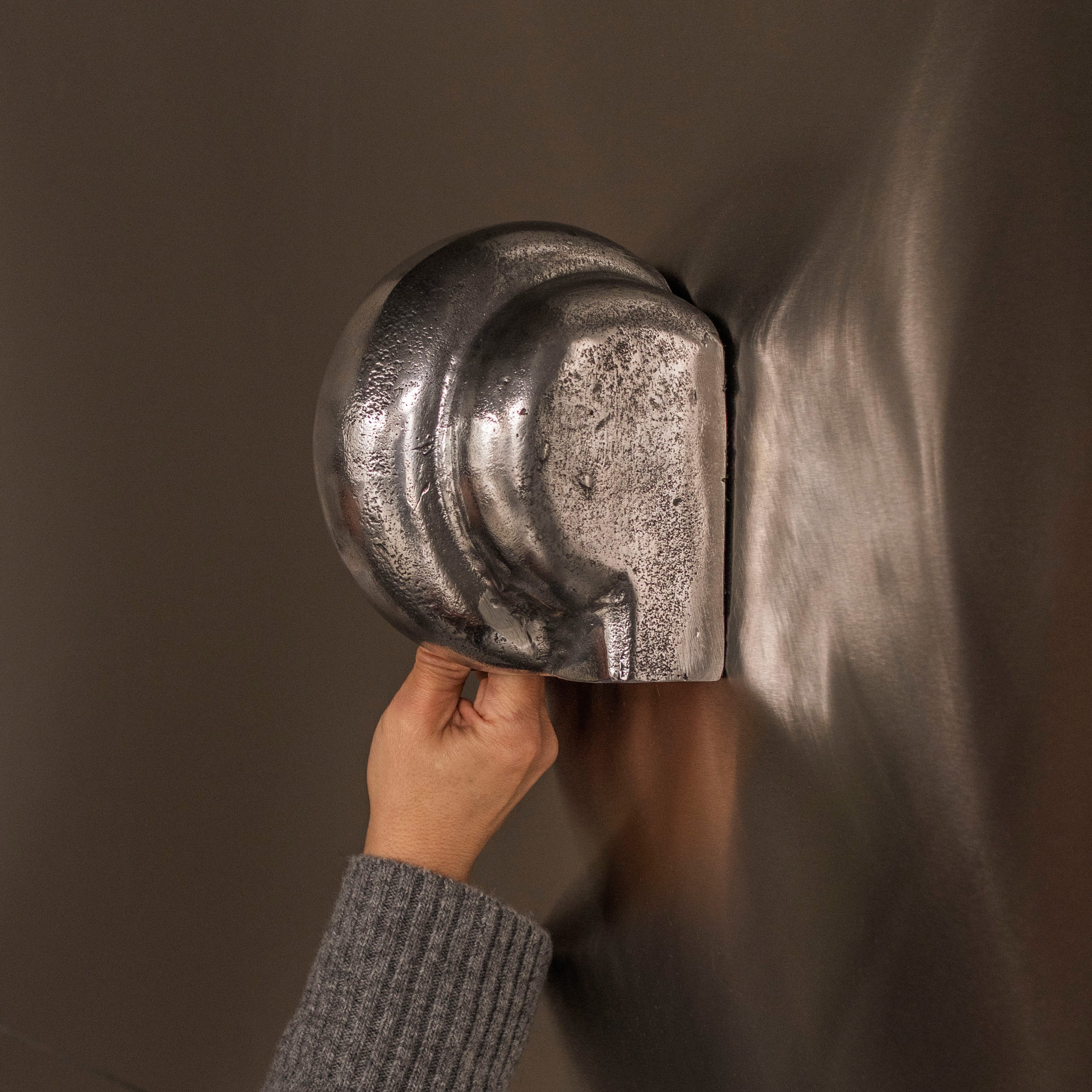 TRYTON Aluminum Wall Lamp