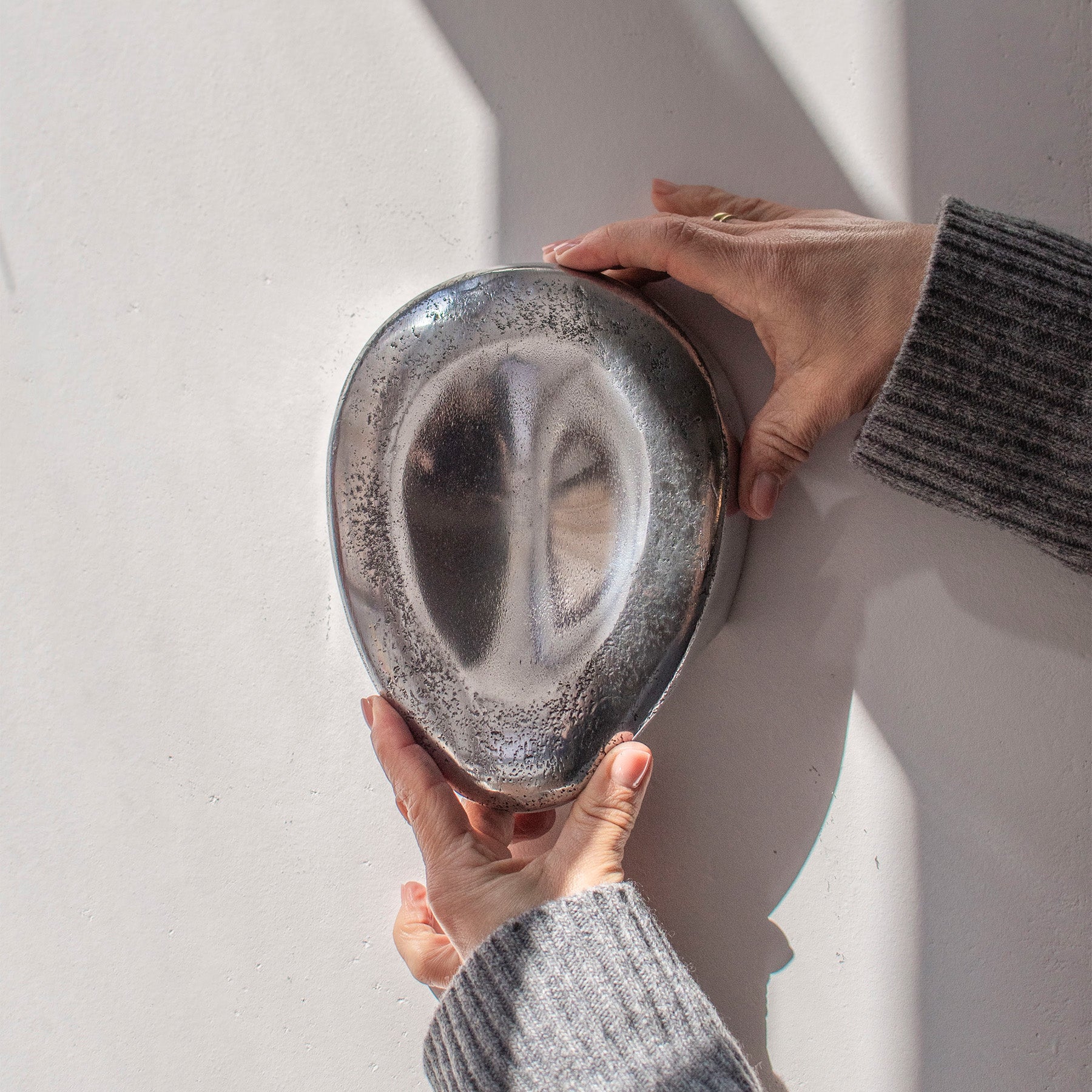 DEIMOS Aluminum Wall Sconce