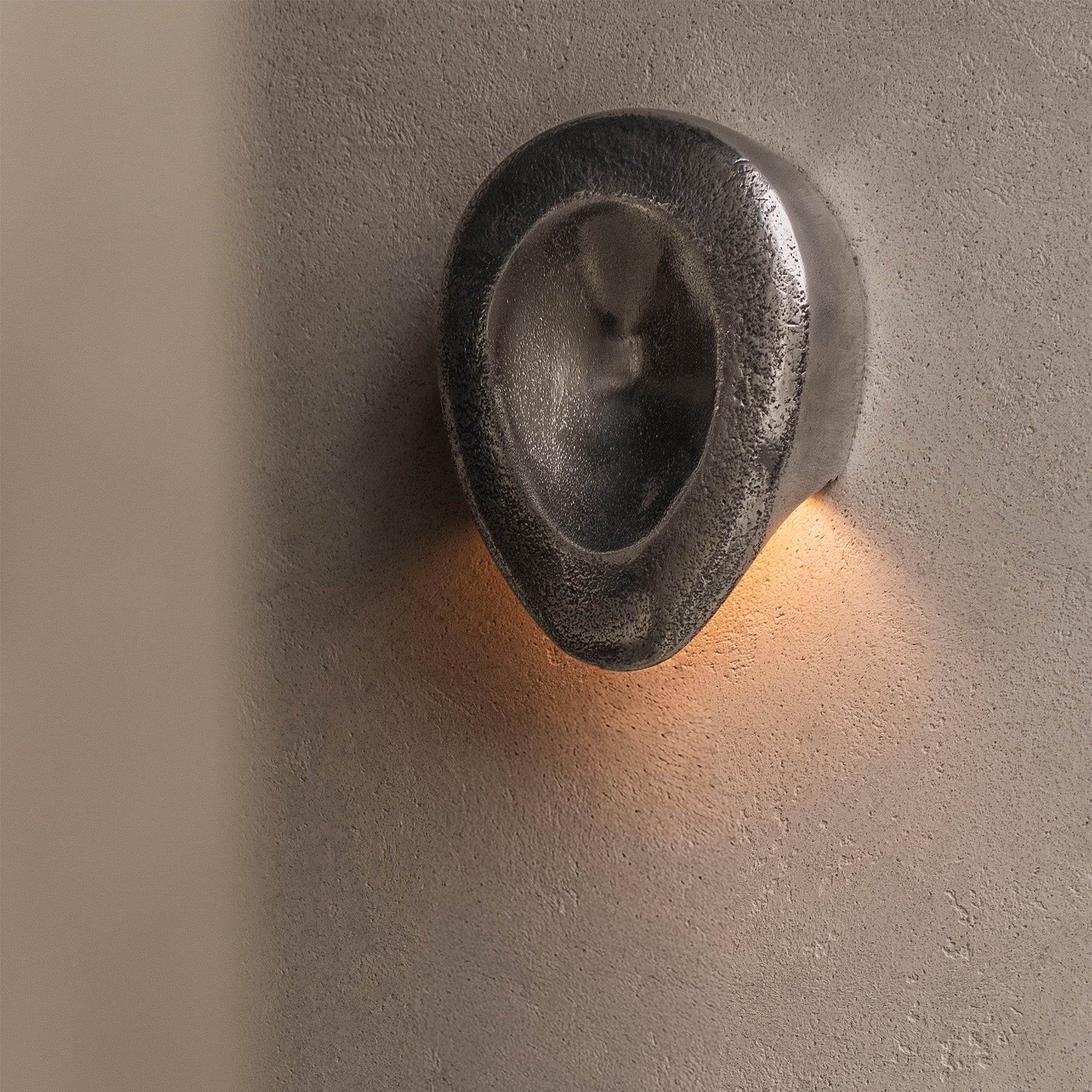 DEIMOS Aluminum Wall Sconce