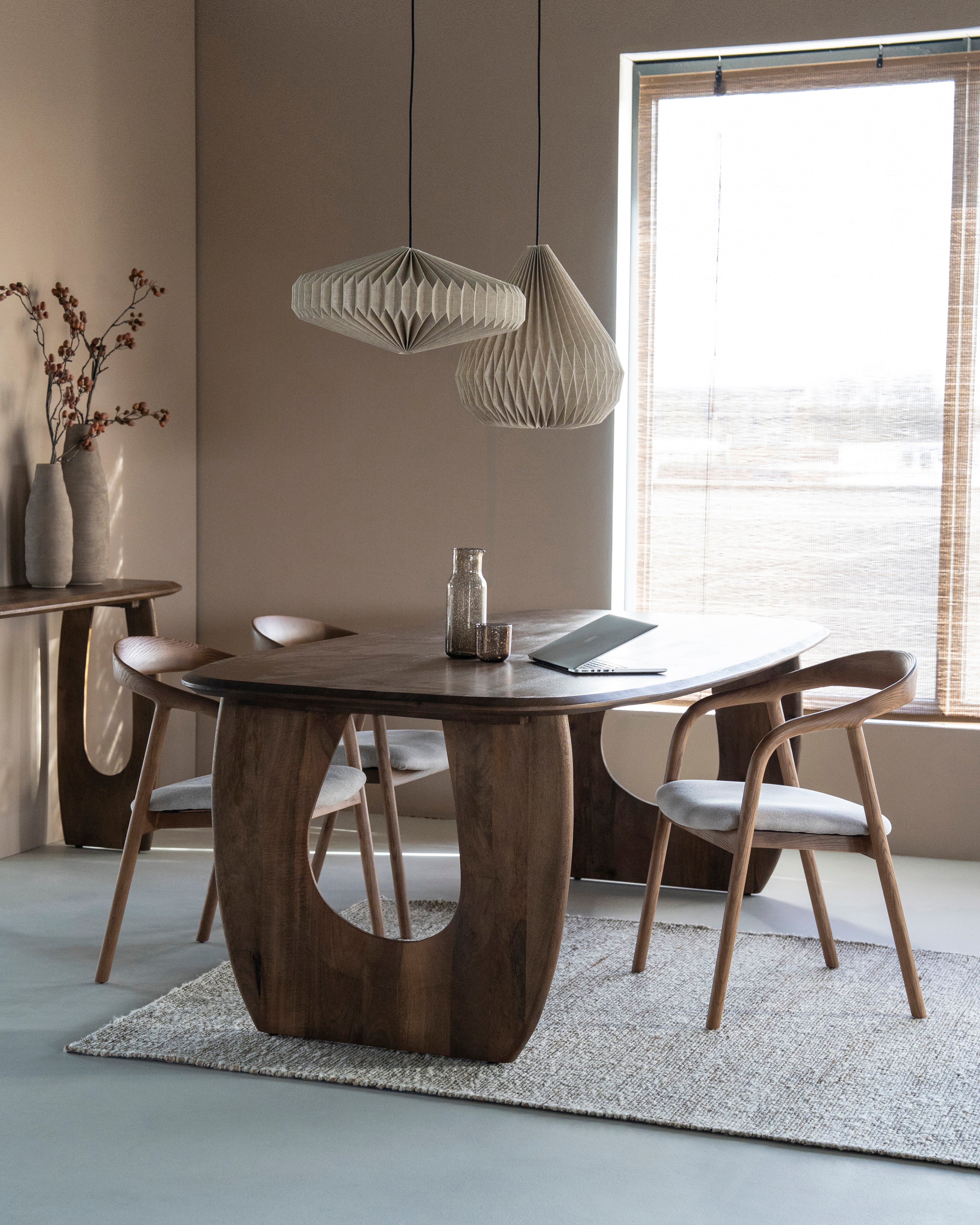 PHOEBE Table Mango Wood