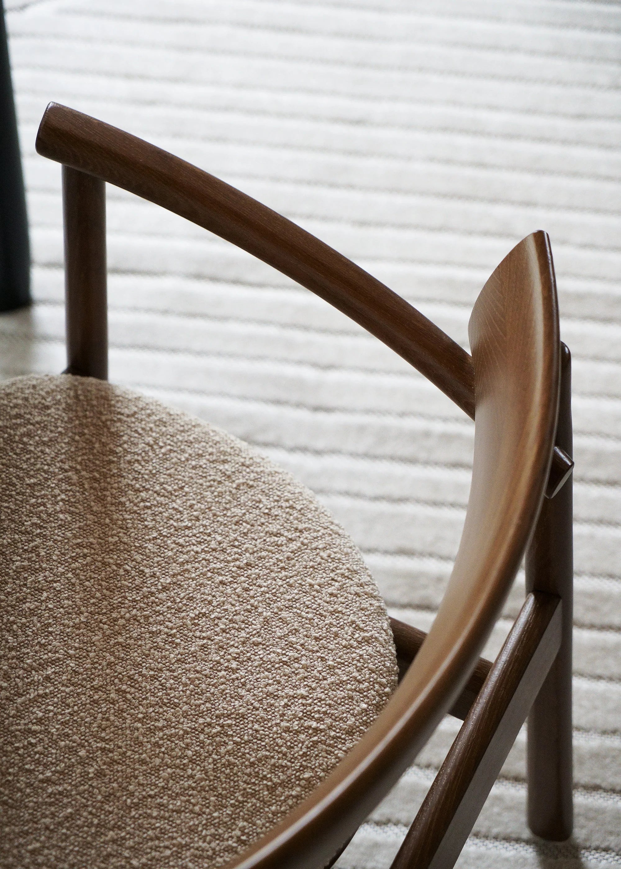 ELIPSA SOFT Chair dark oak wood with sandy bouclé