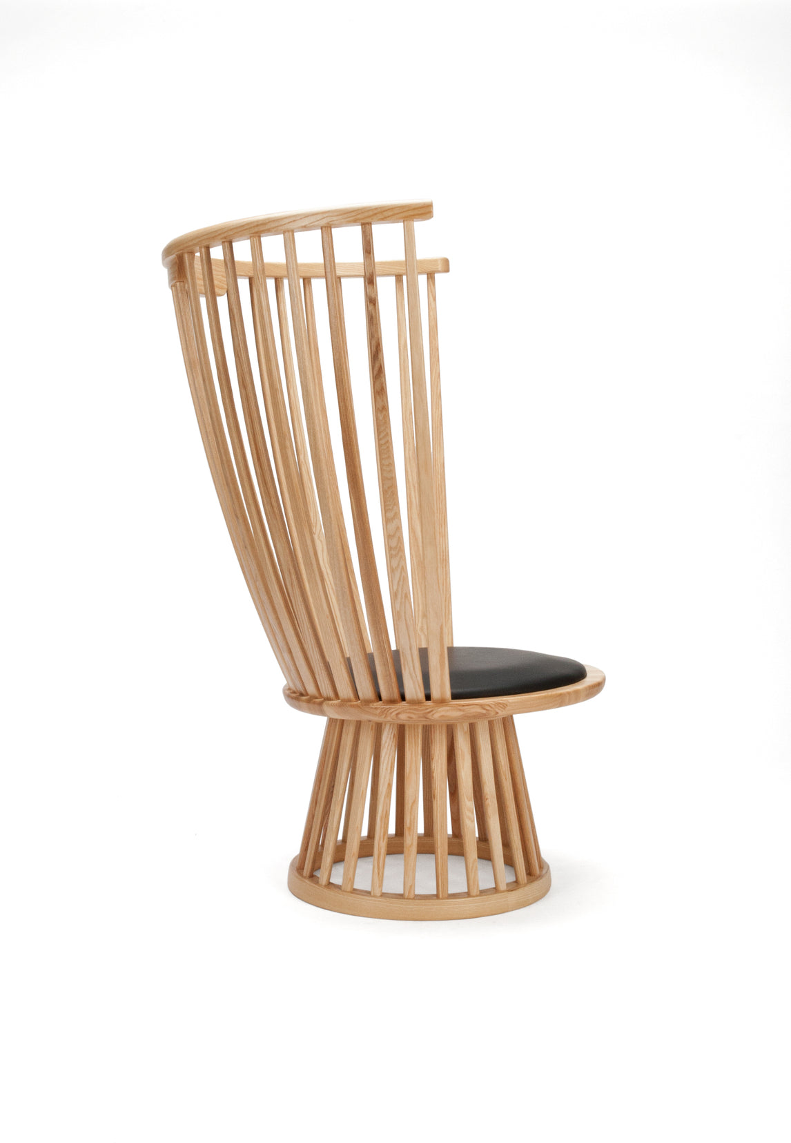 Armchair fan of ash wood