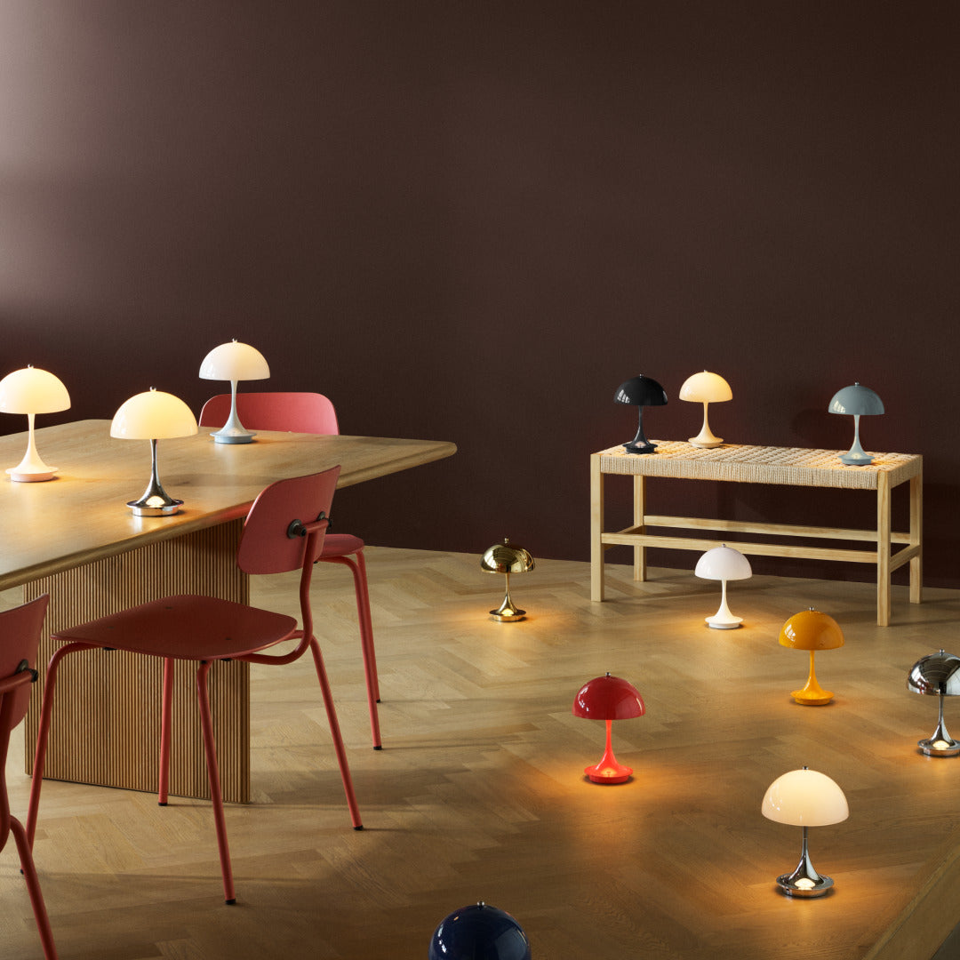 Lampa przenośna PANTHELLA 160 blady różowy