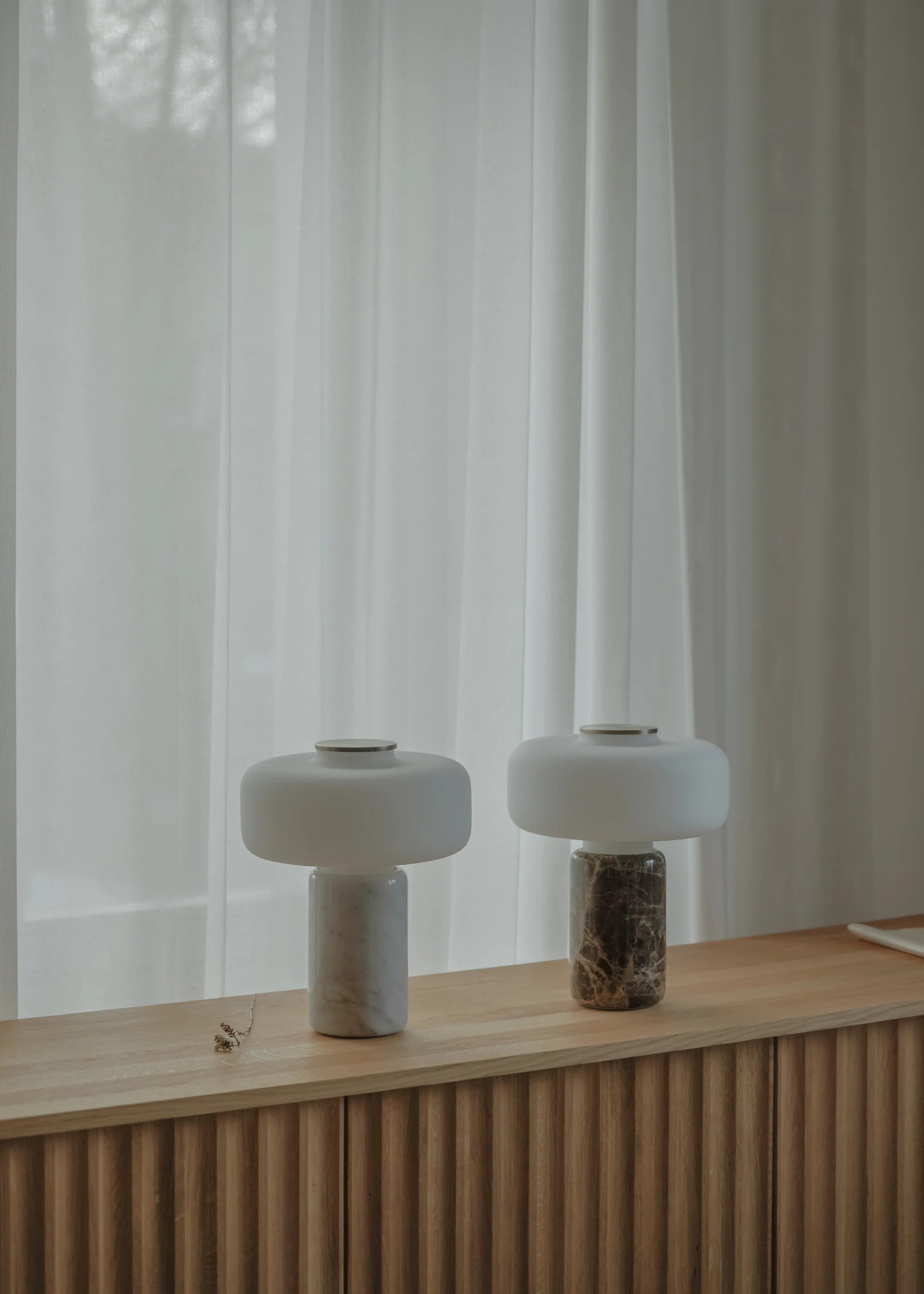Fonte Table Lamp White Marble