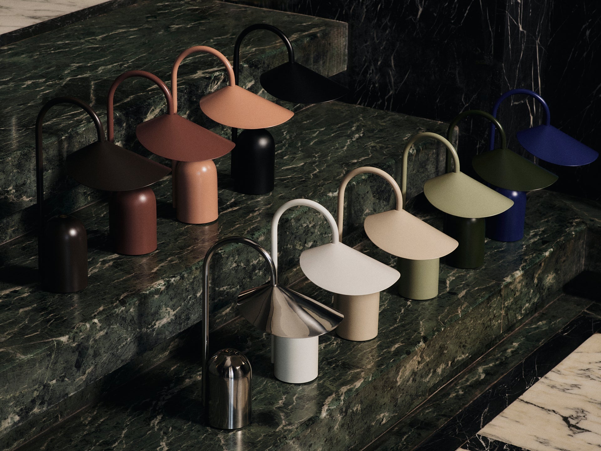 Tragbare Lampe ARUM Stahl [Klaudia] [zum Entfernen von Tags und zum Zusammenführen in Swatch]