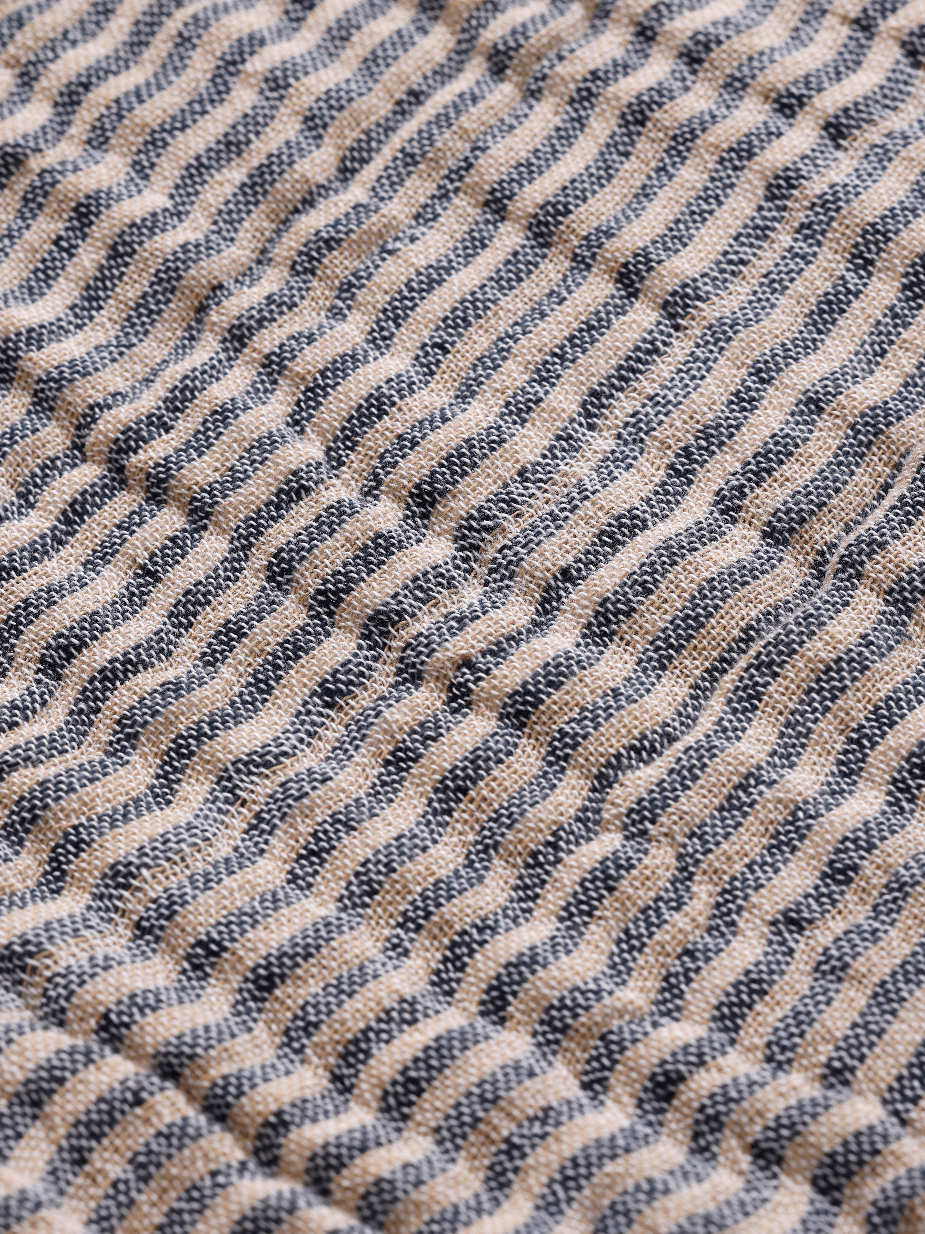 Tagesdecke FINO hellblau mit sandfarbenem