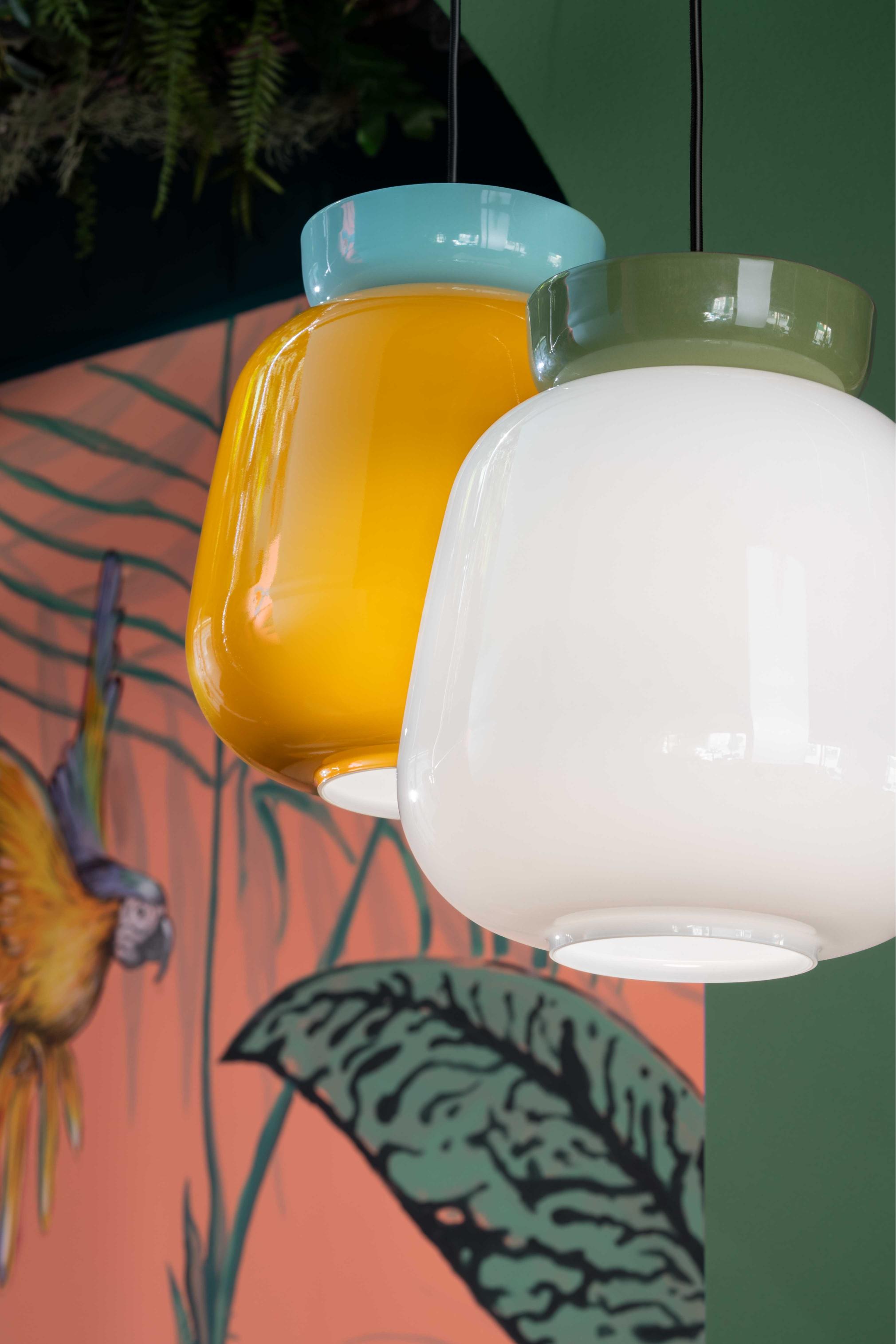 CORCOVADO ceramic pendant lamp in milky with blue accents
