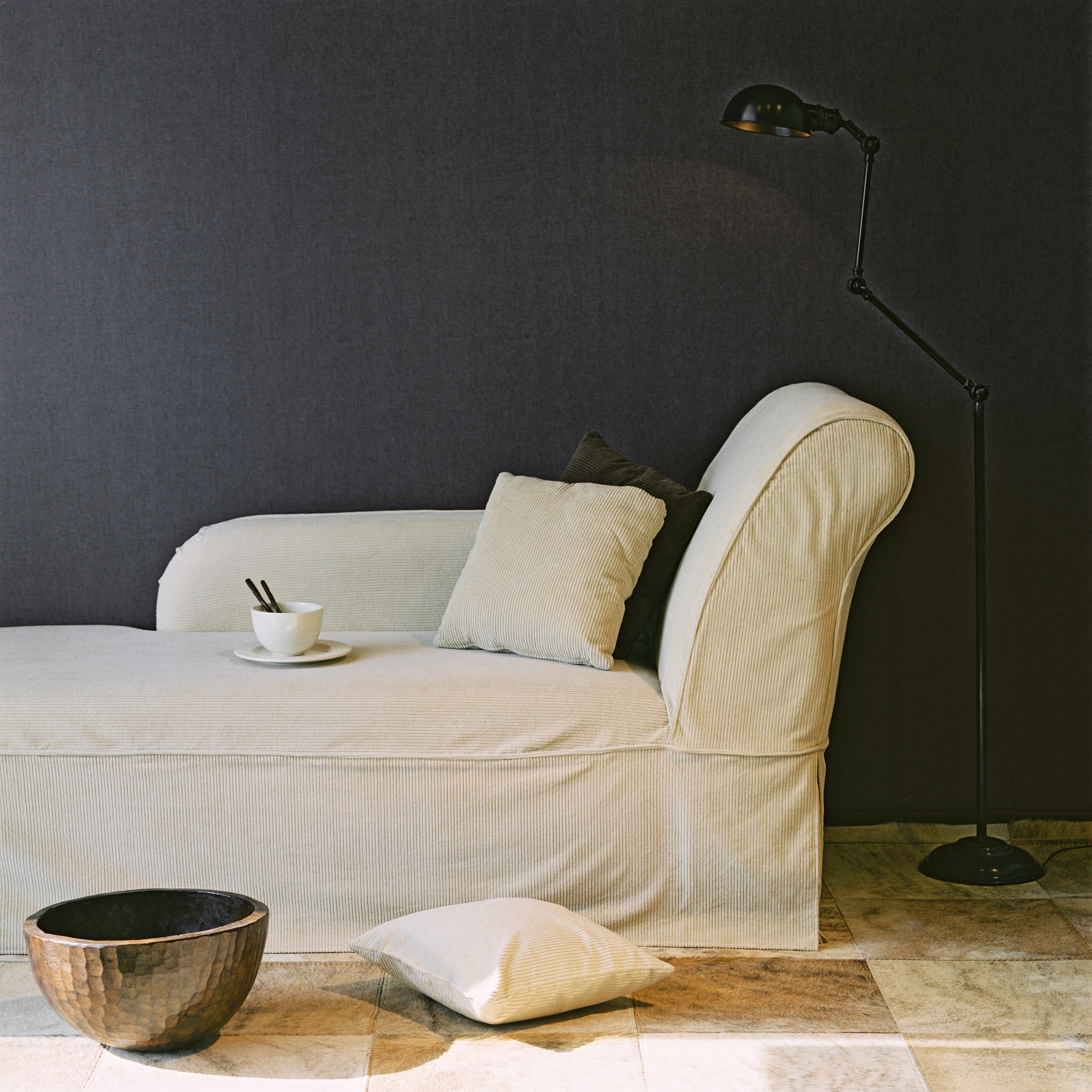 Structural wallpaper resembling canvas LIN black