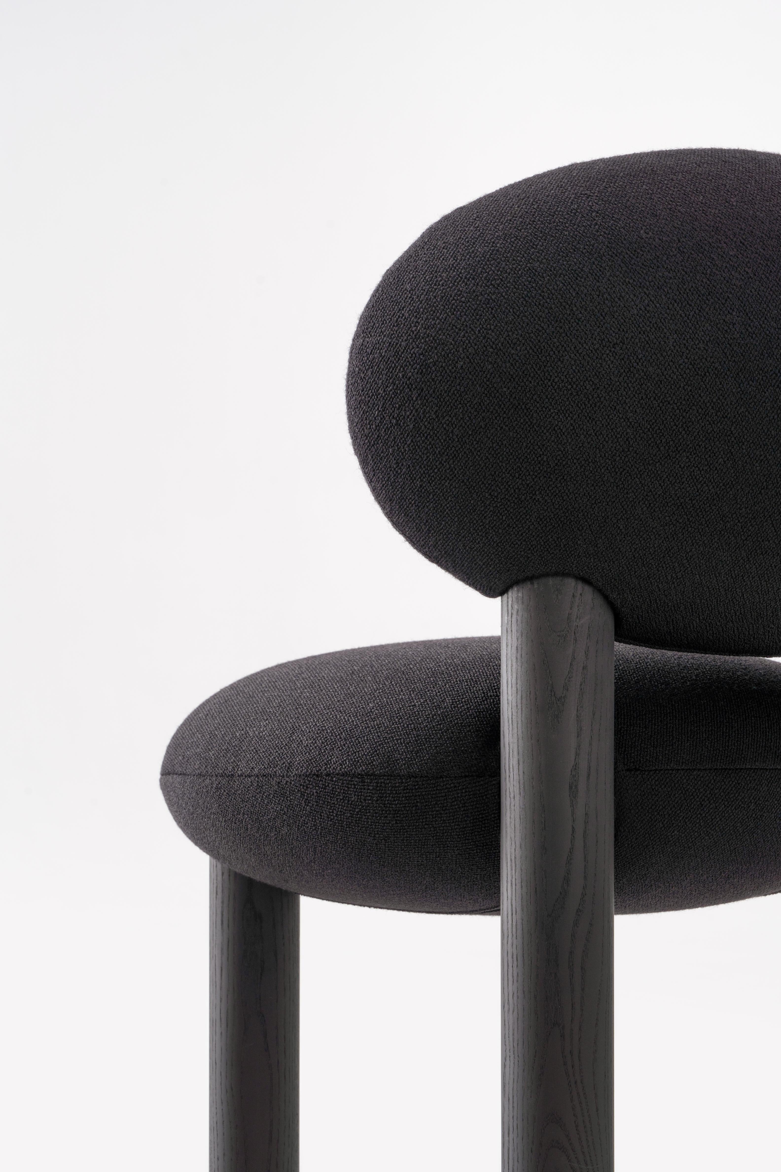 FLOCK CS2 upholstered chair with wooden base
