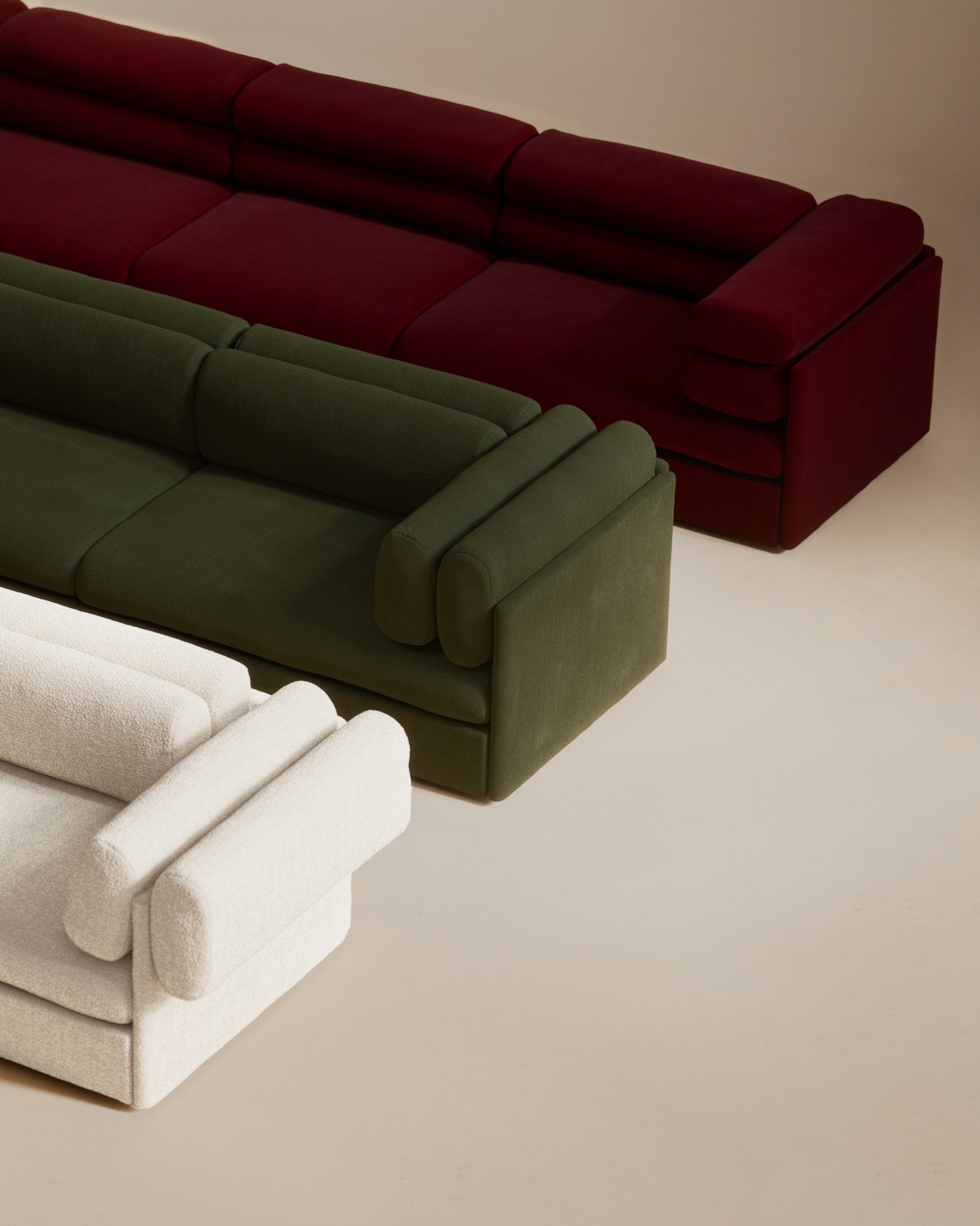 Upholstered 4-Person Sofa ELOGIO