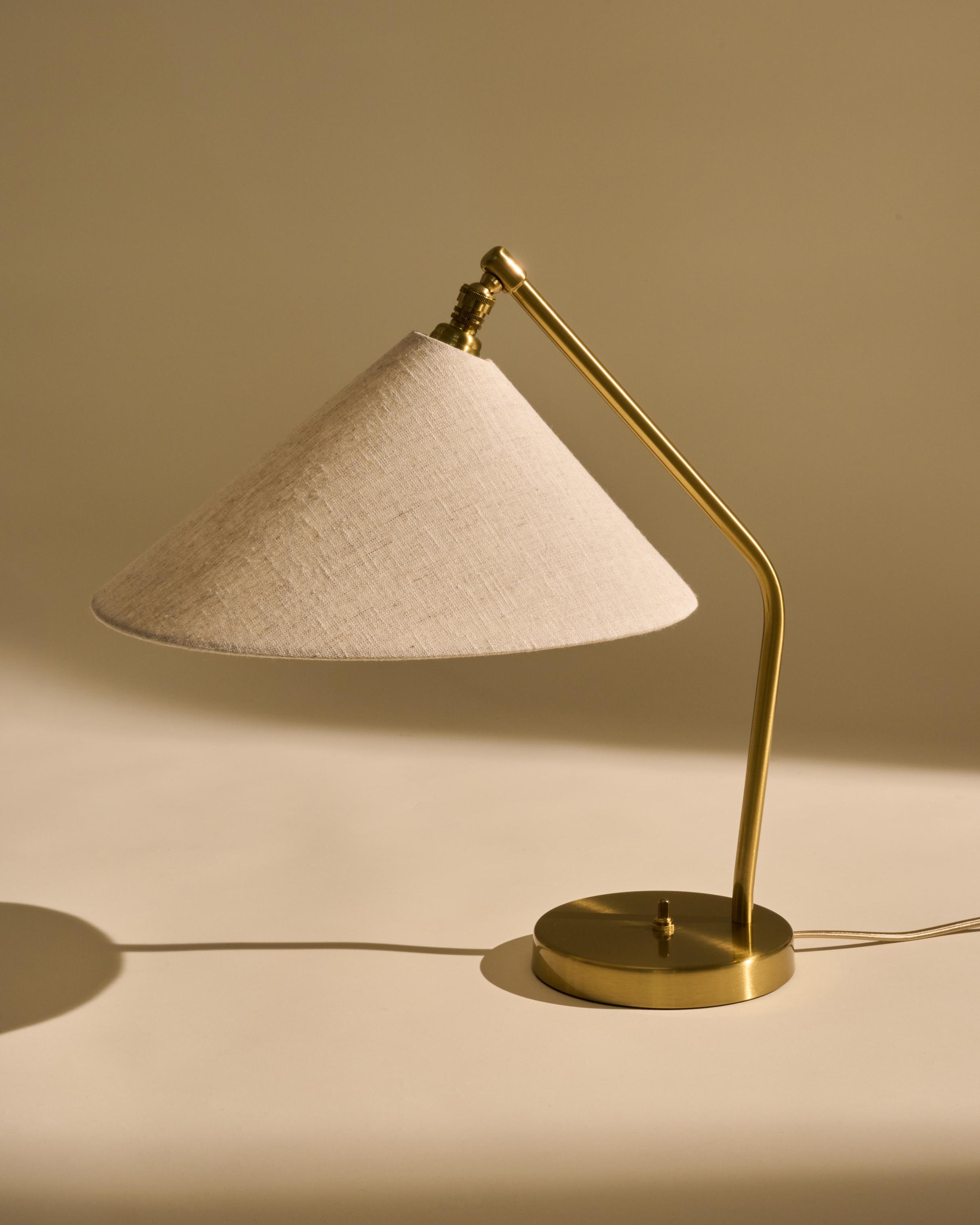 GRÄSHOPPA Table Lamp in Brass and Canvas