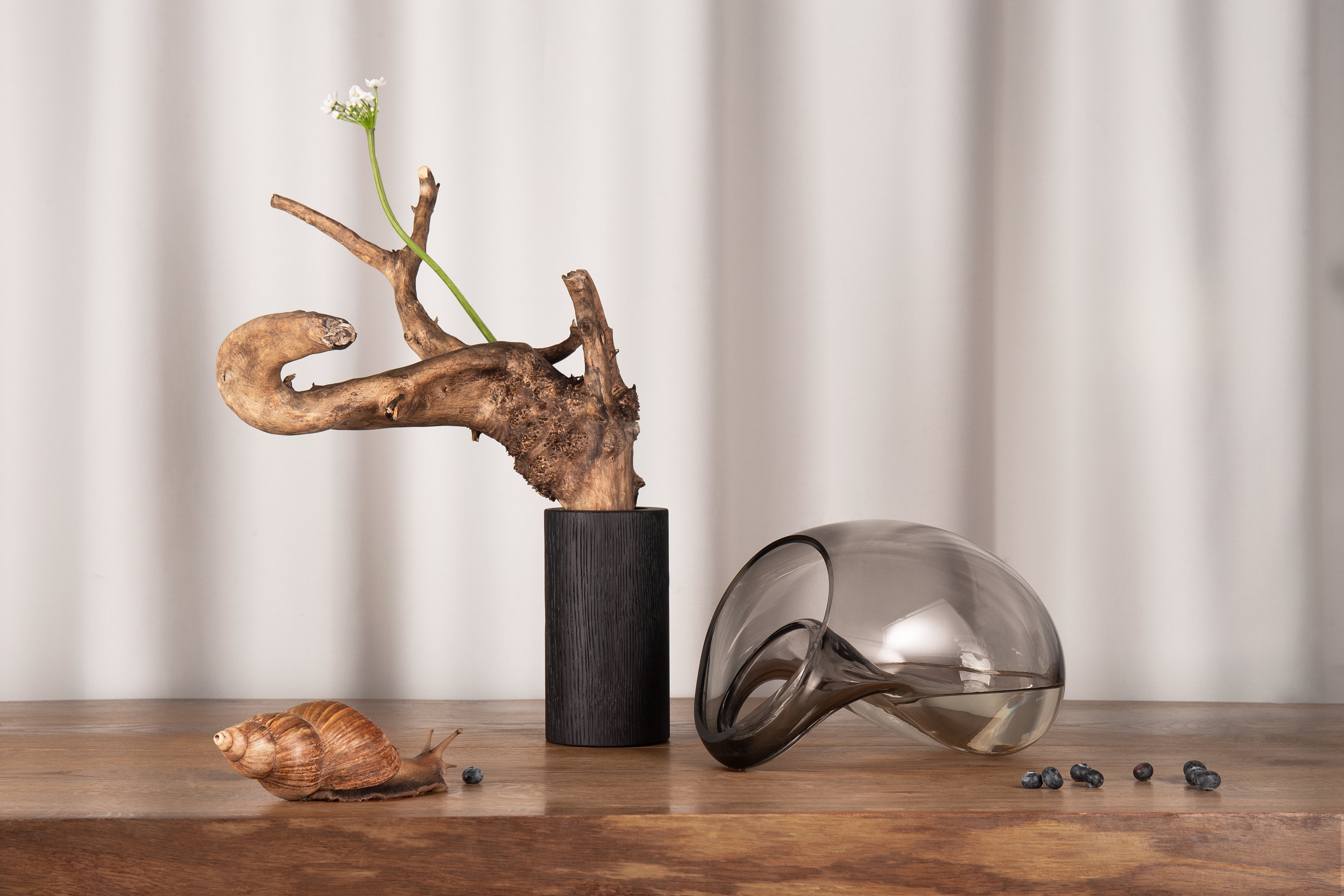 GUTTA BOON vase gray with black