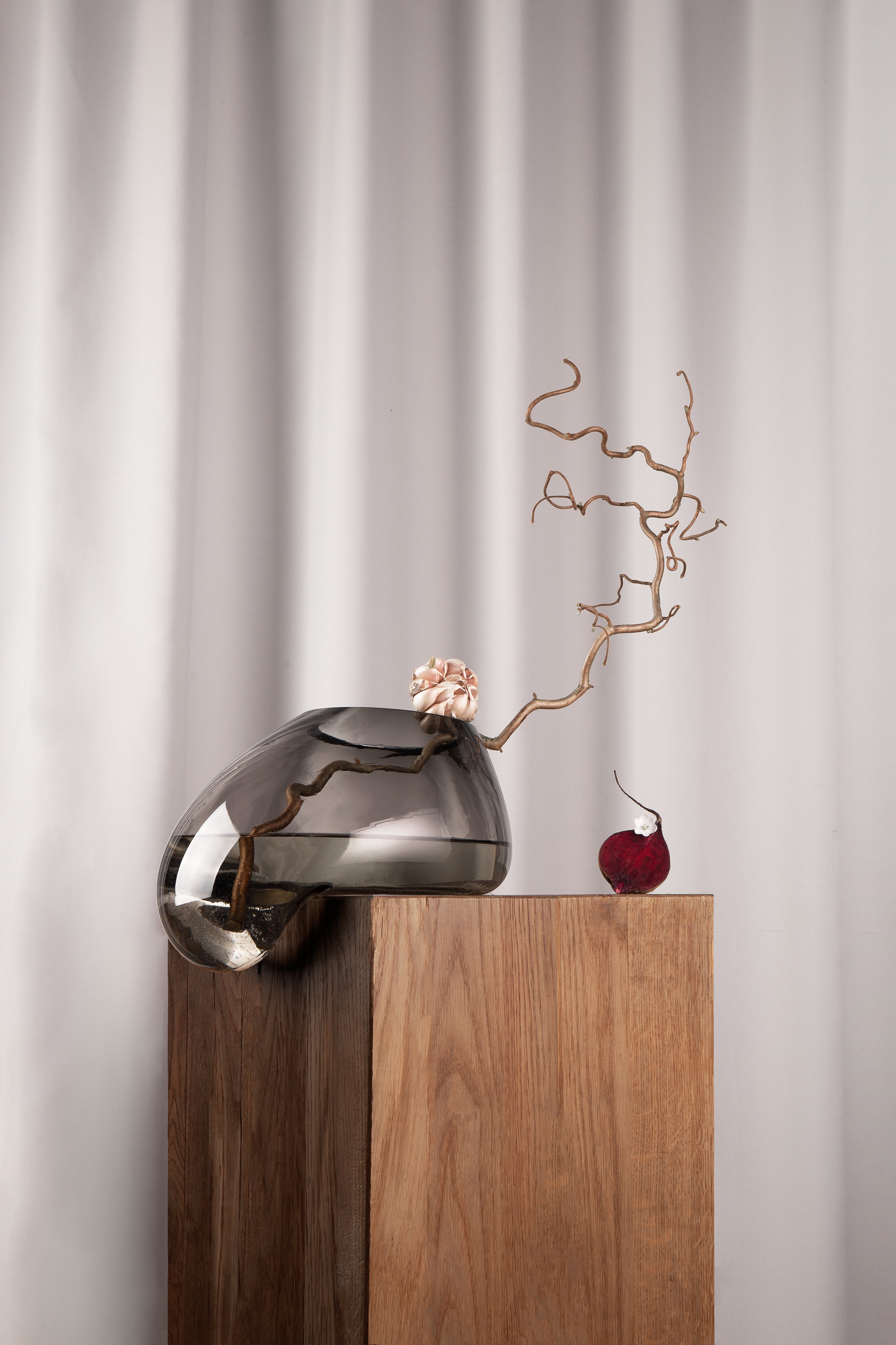GUTTA Vase gray glass