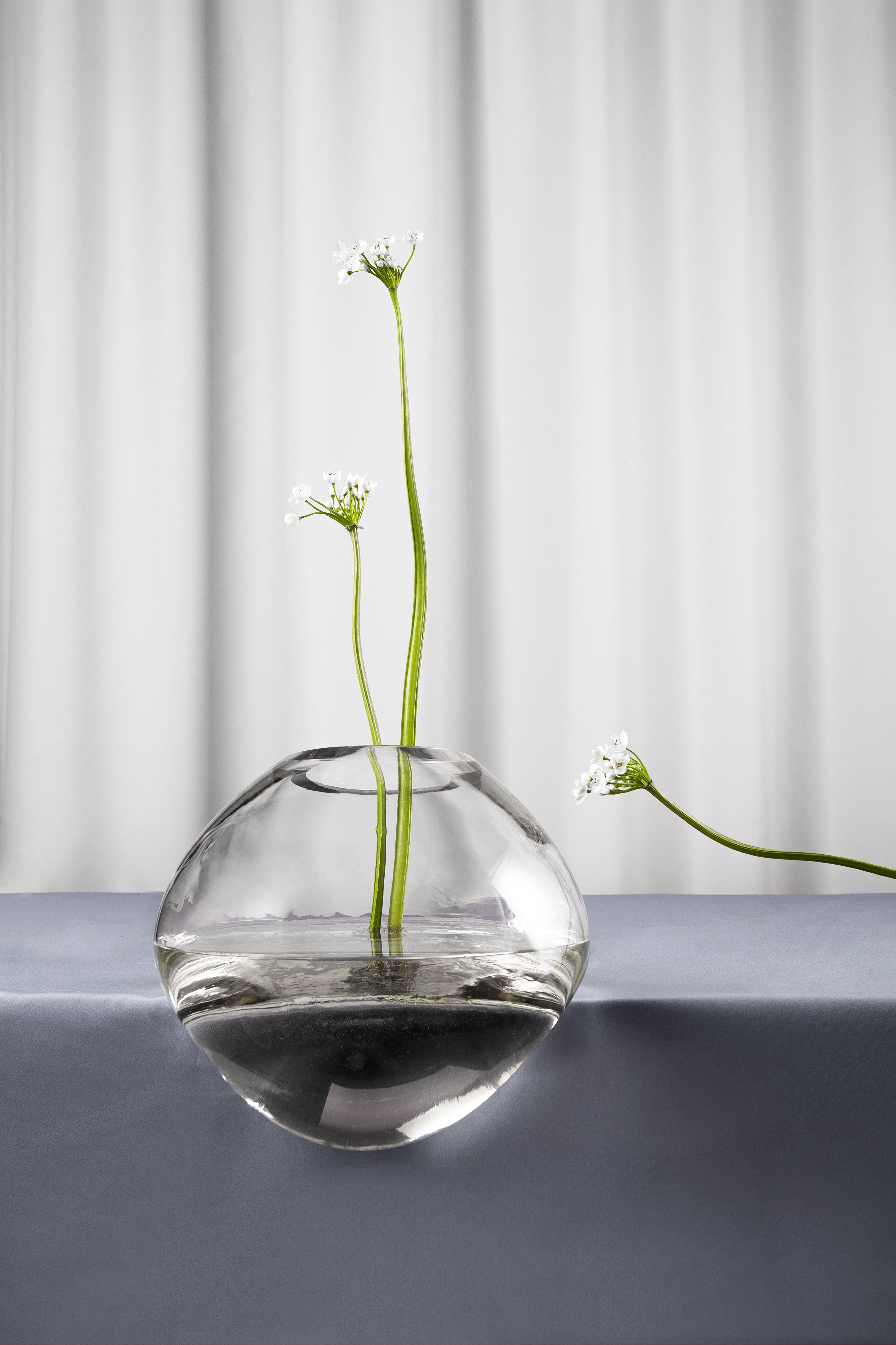 GUTTA Glass Vase