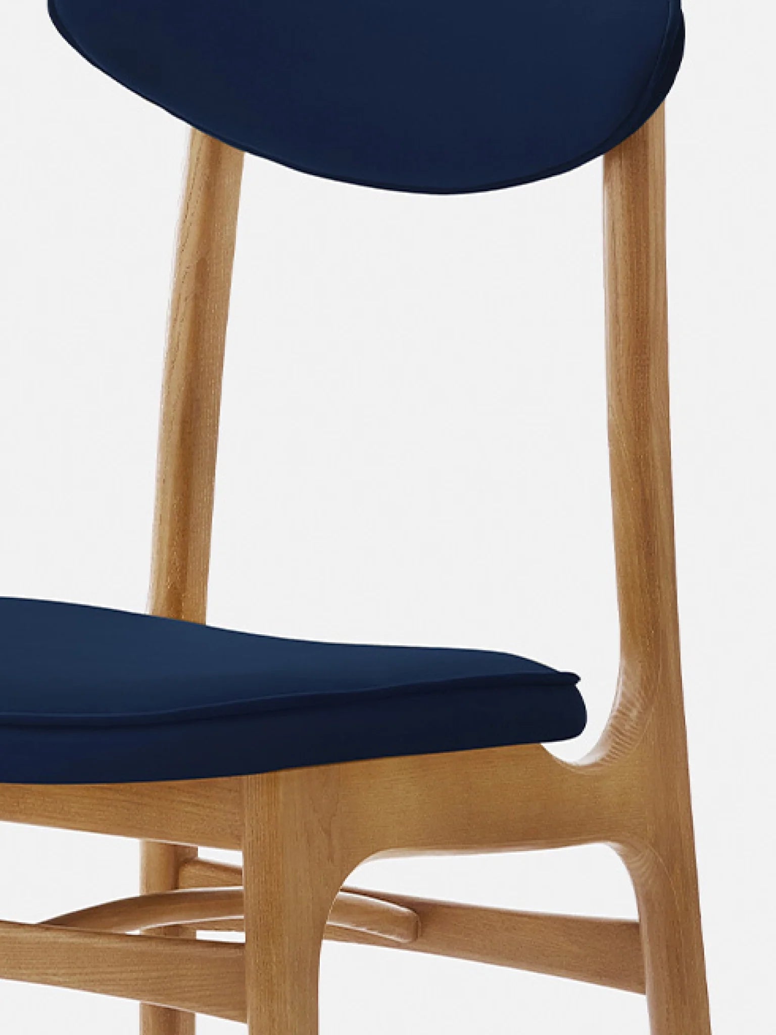 Chair 200-190 blue in Velvet Indigo fabric