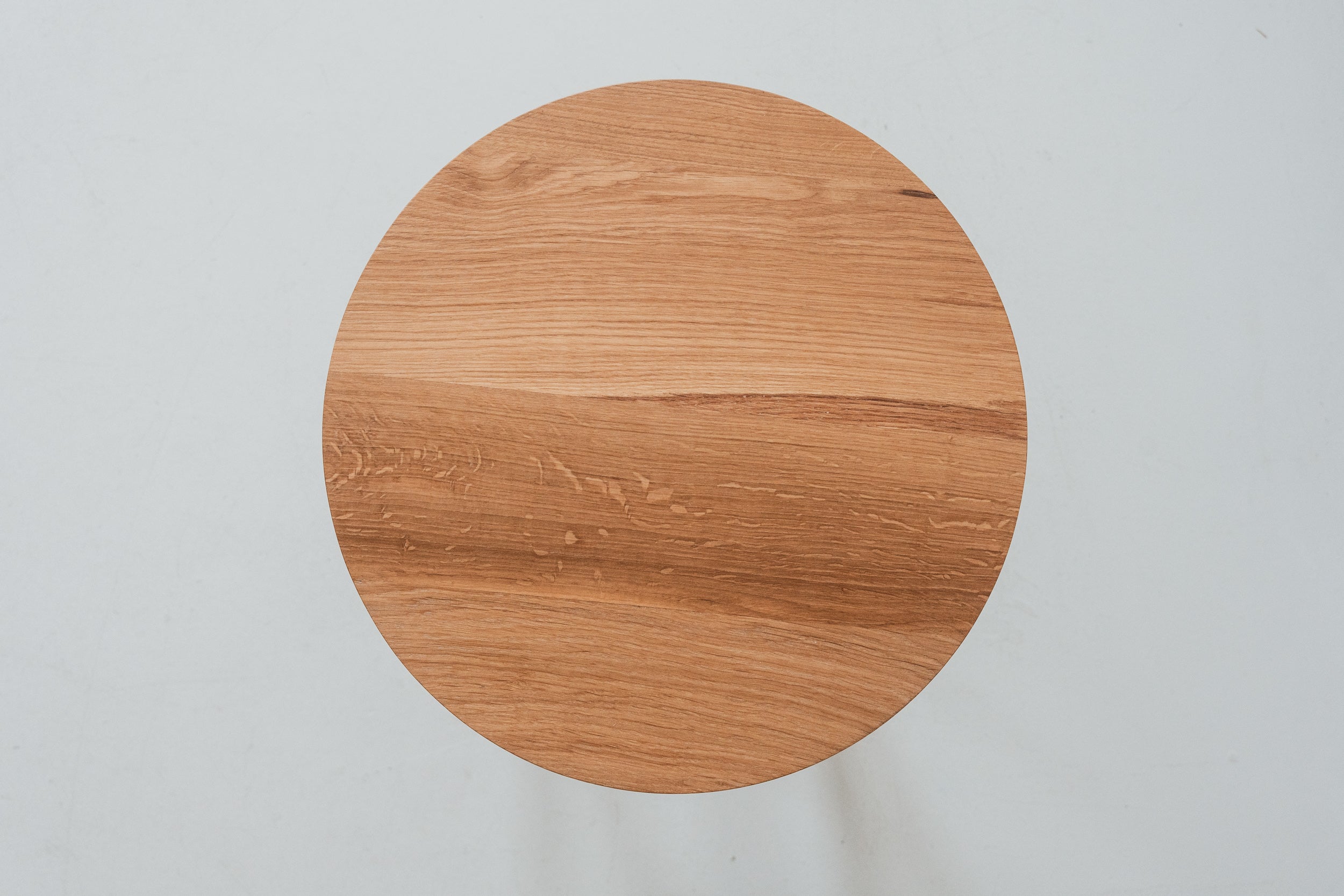 CARRIE Round Oak Side Table