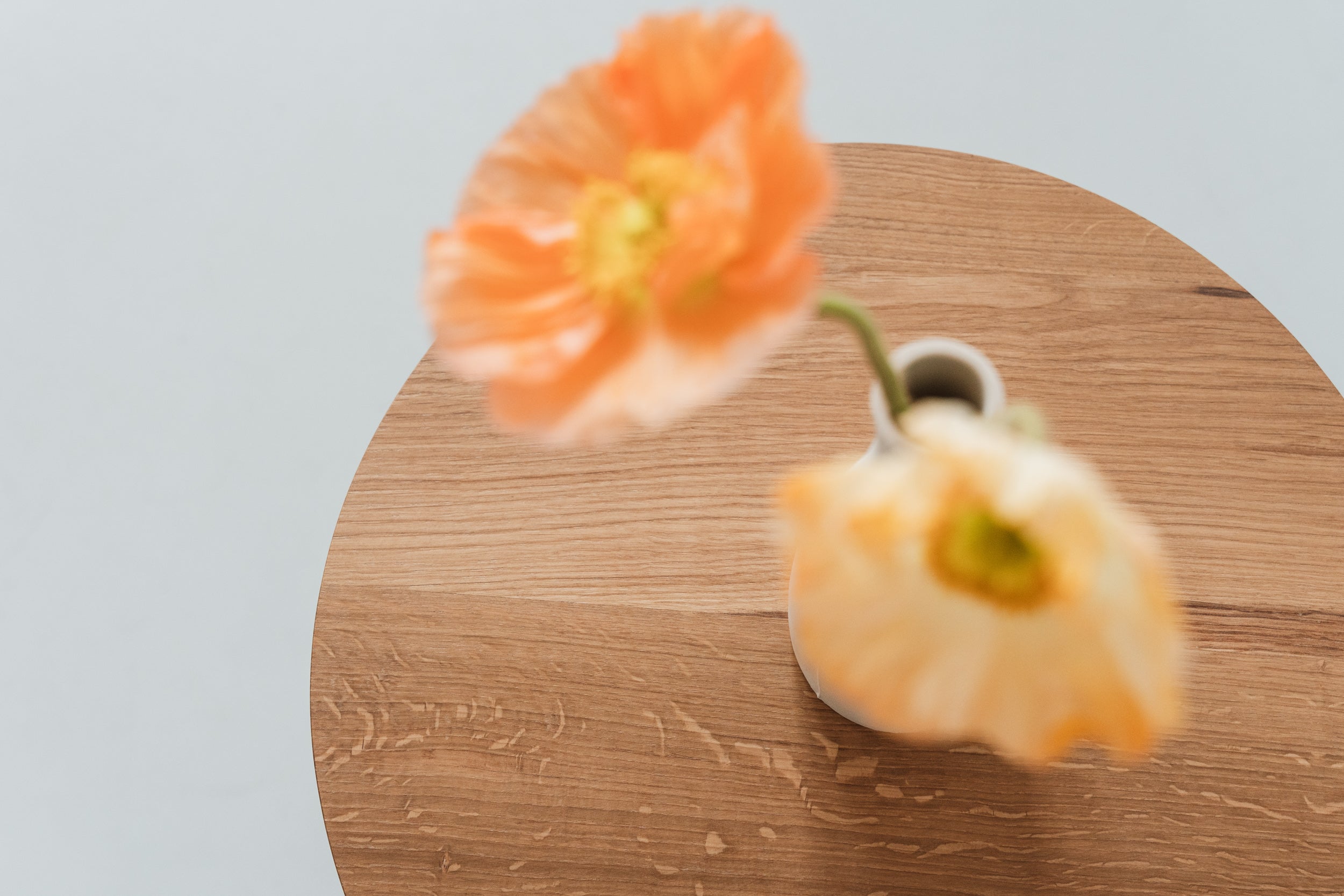 CARRIE Round Oak Side Table