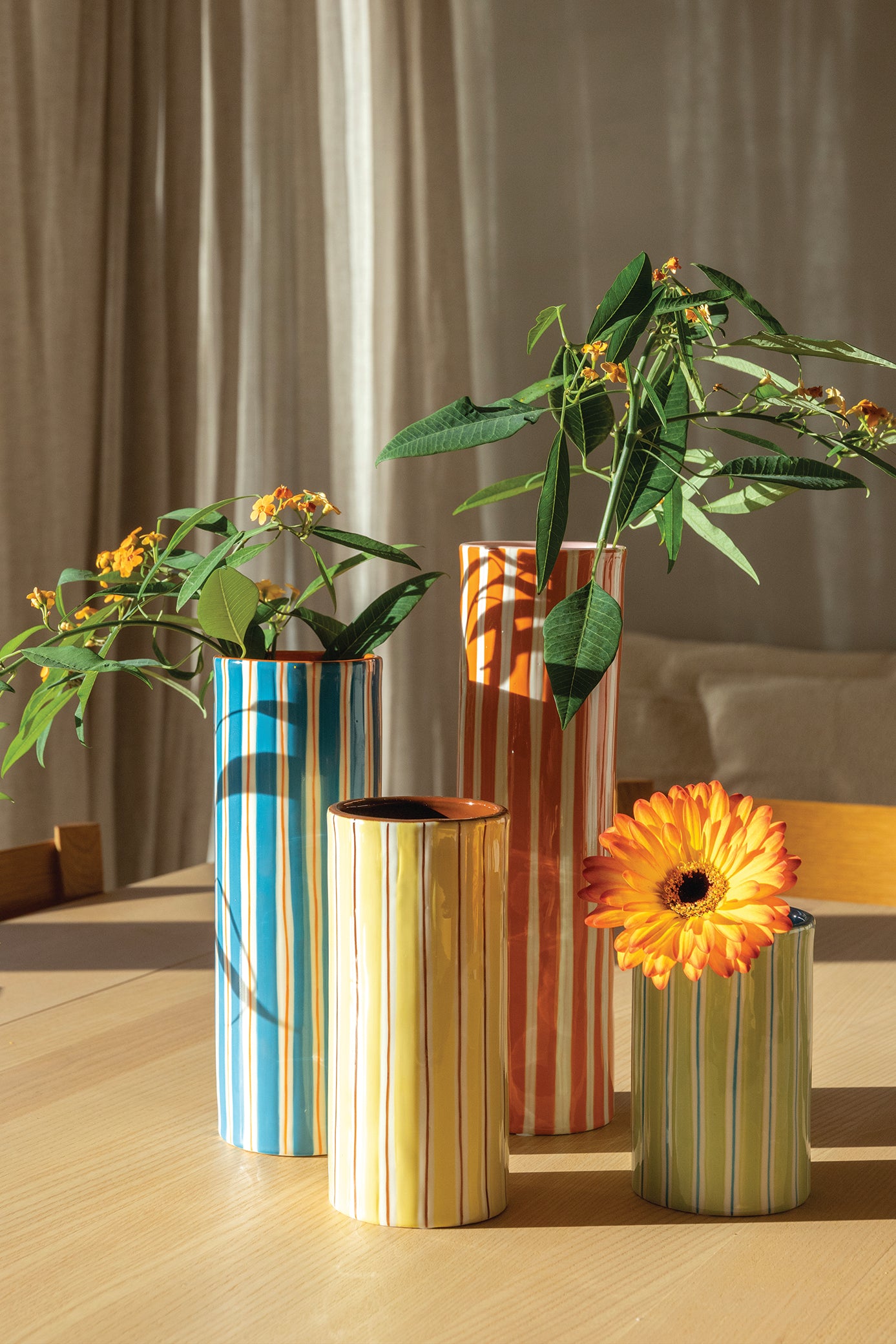 RAY vase yellow with brown and white