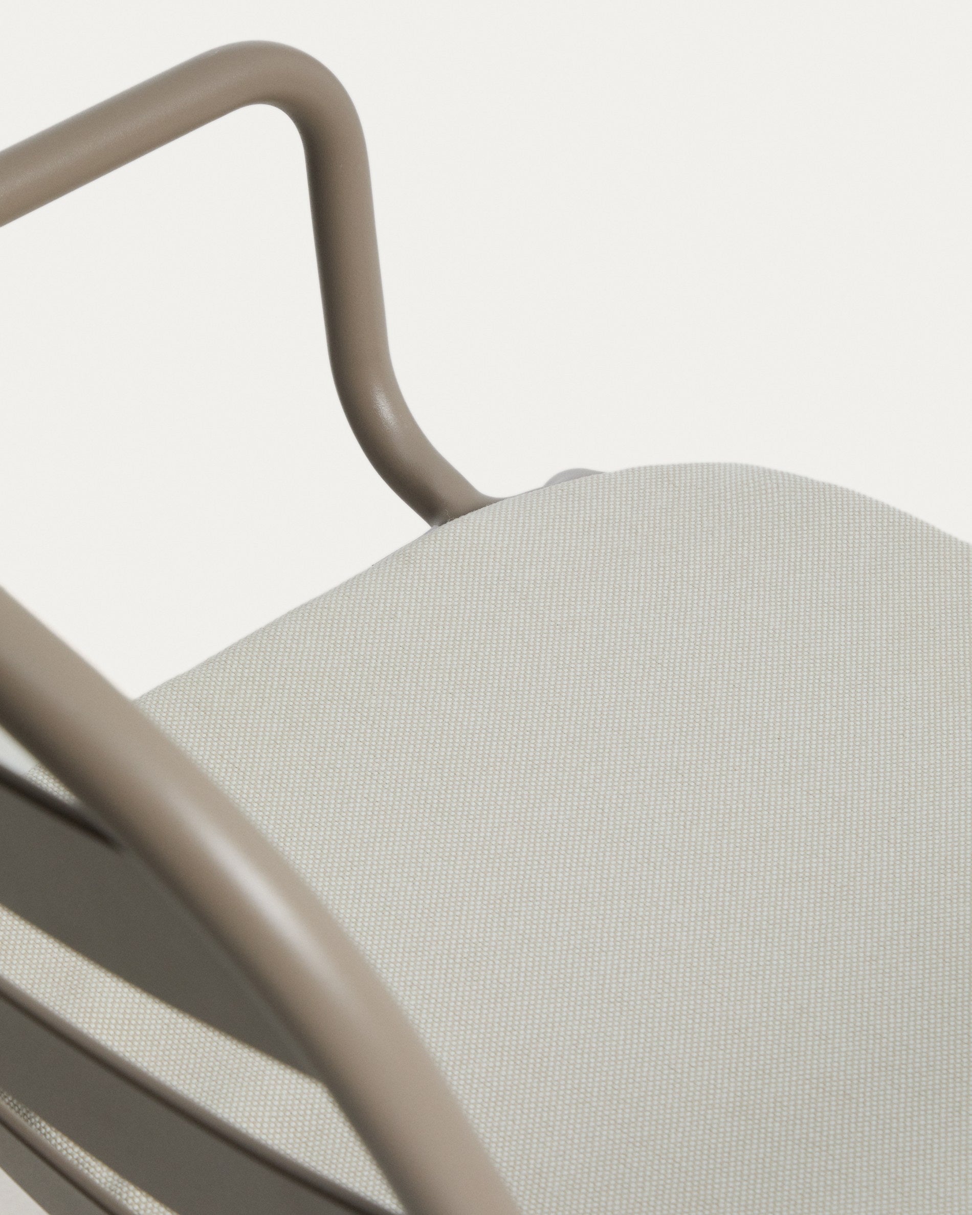 JONCOLS taupe garden chair