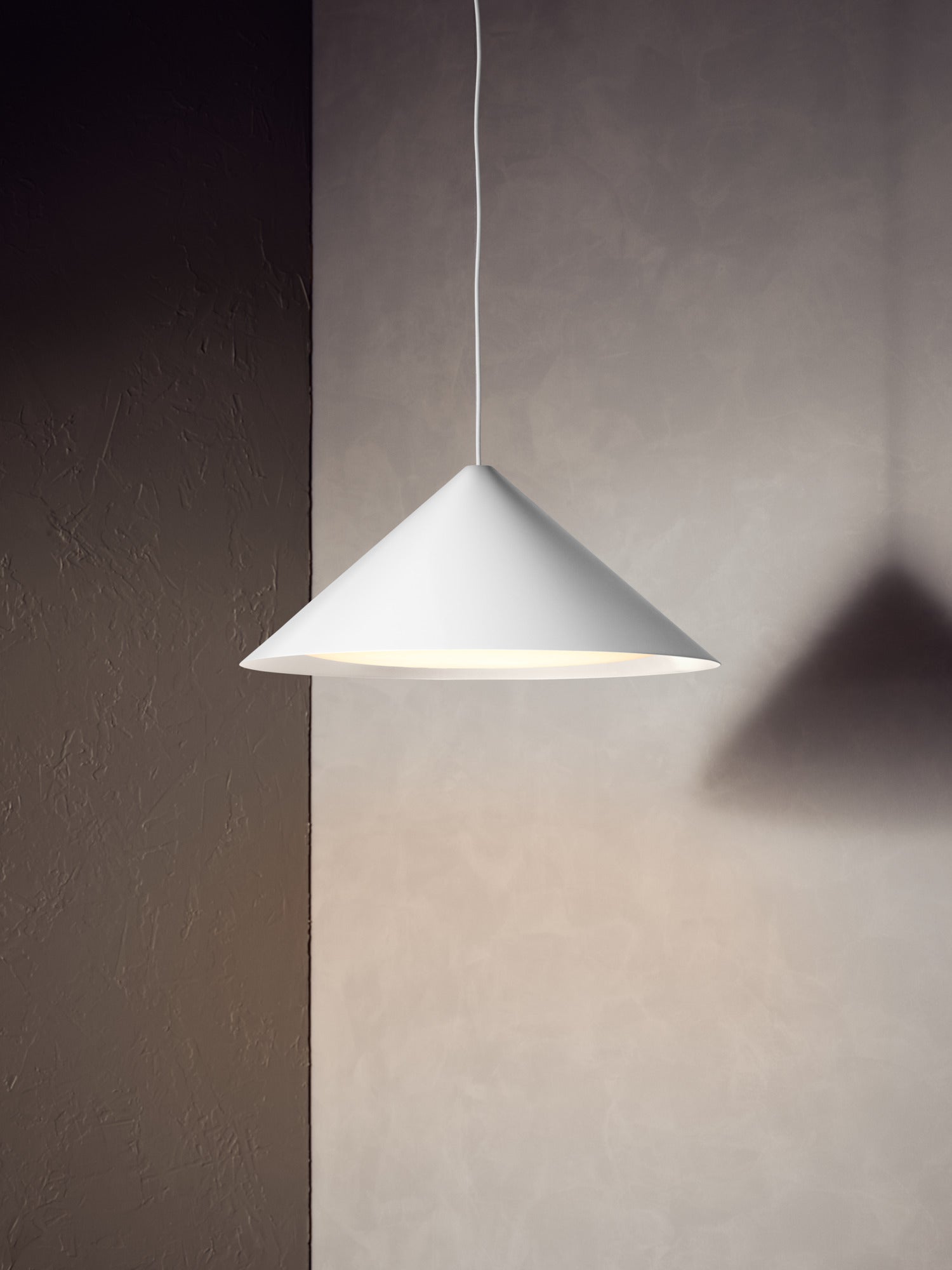 Lampa wisząca KEGLEN biały