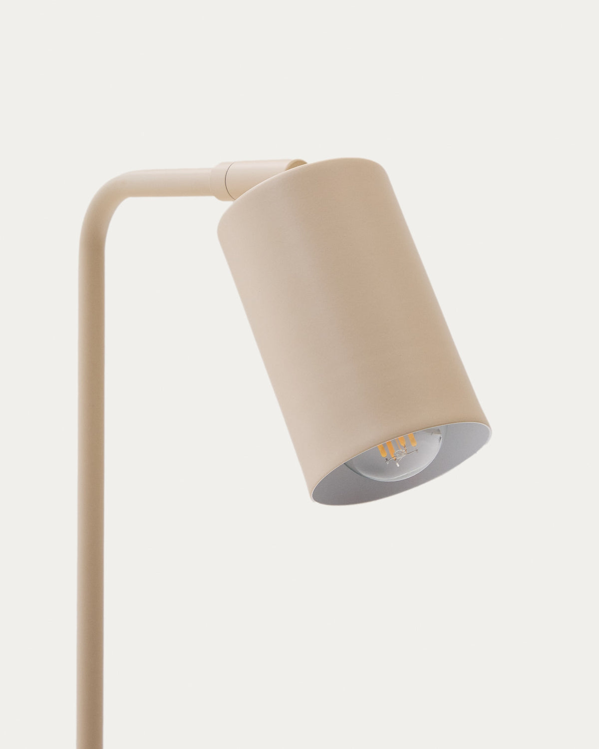 Lampa biurkowa MANIE beżowy teksturowany metal – ujęcie 3