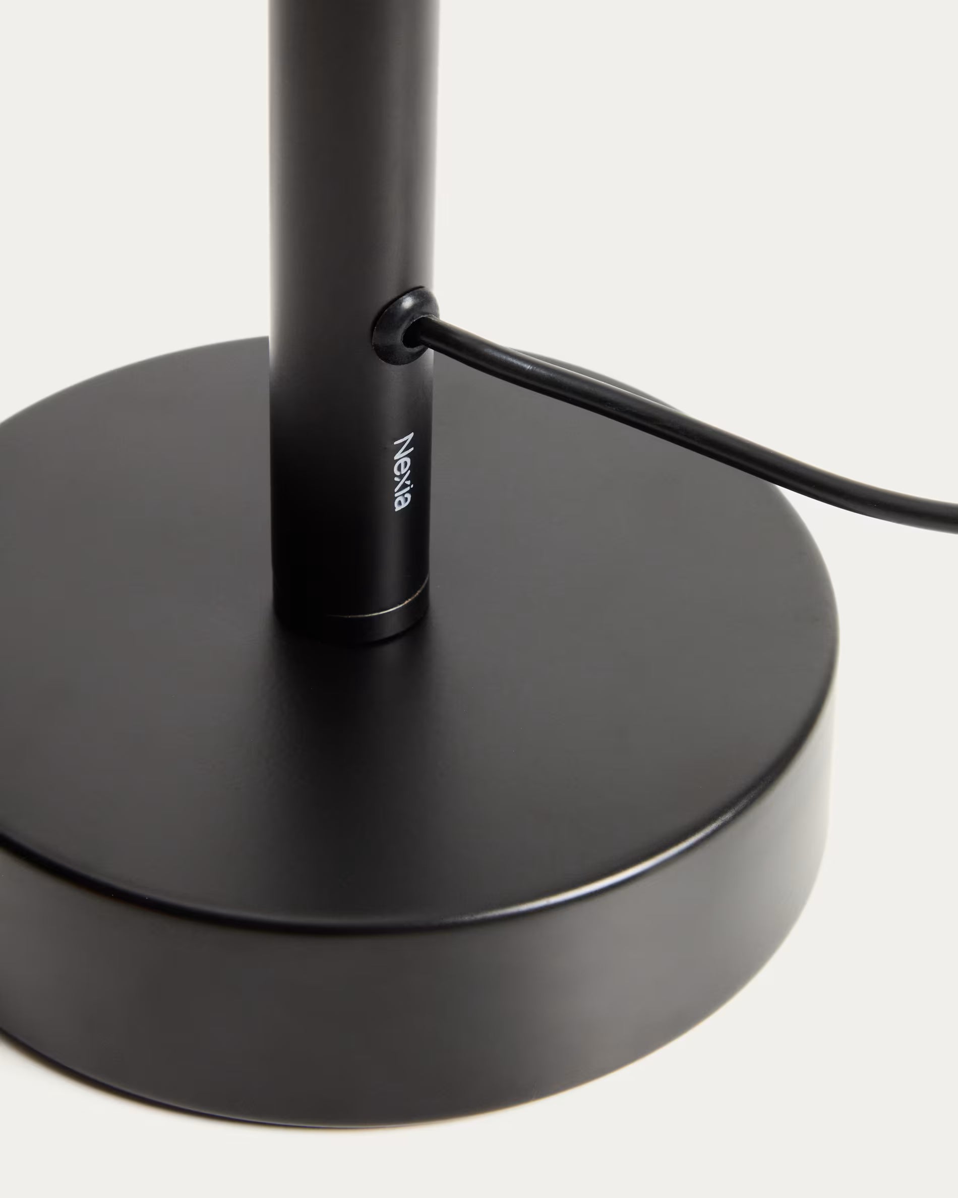 BOW black table lamp [Amelia]