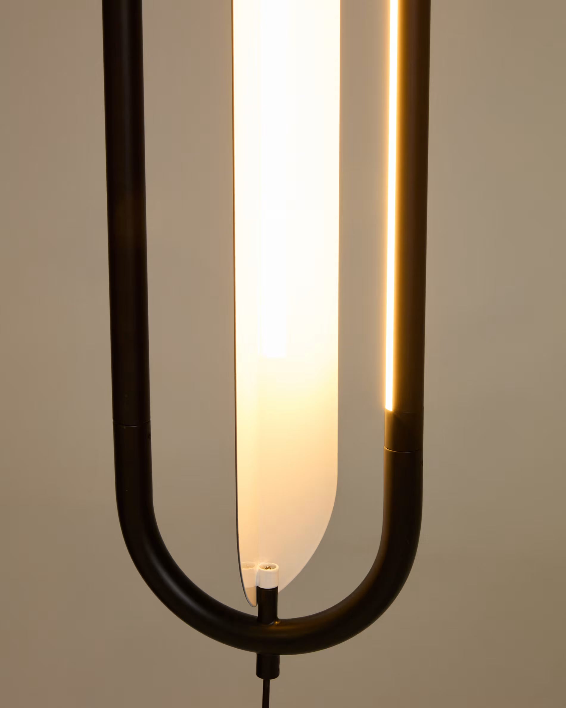 Lampa sufitowa BOW czarny