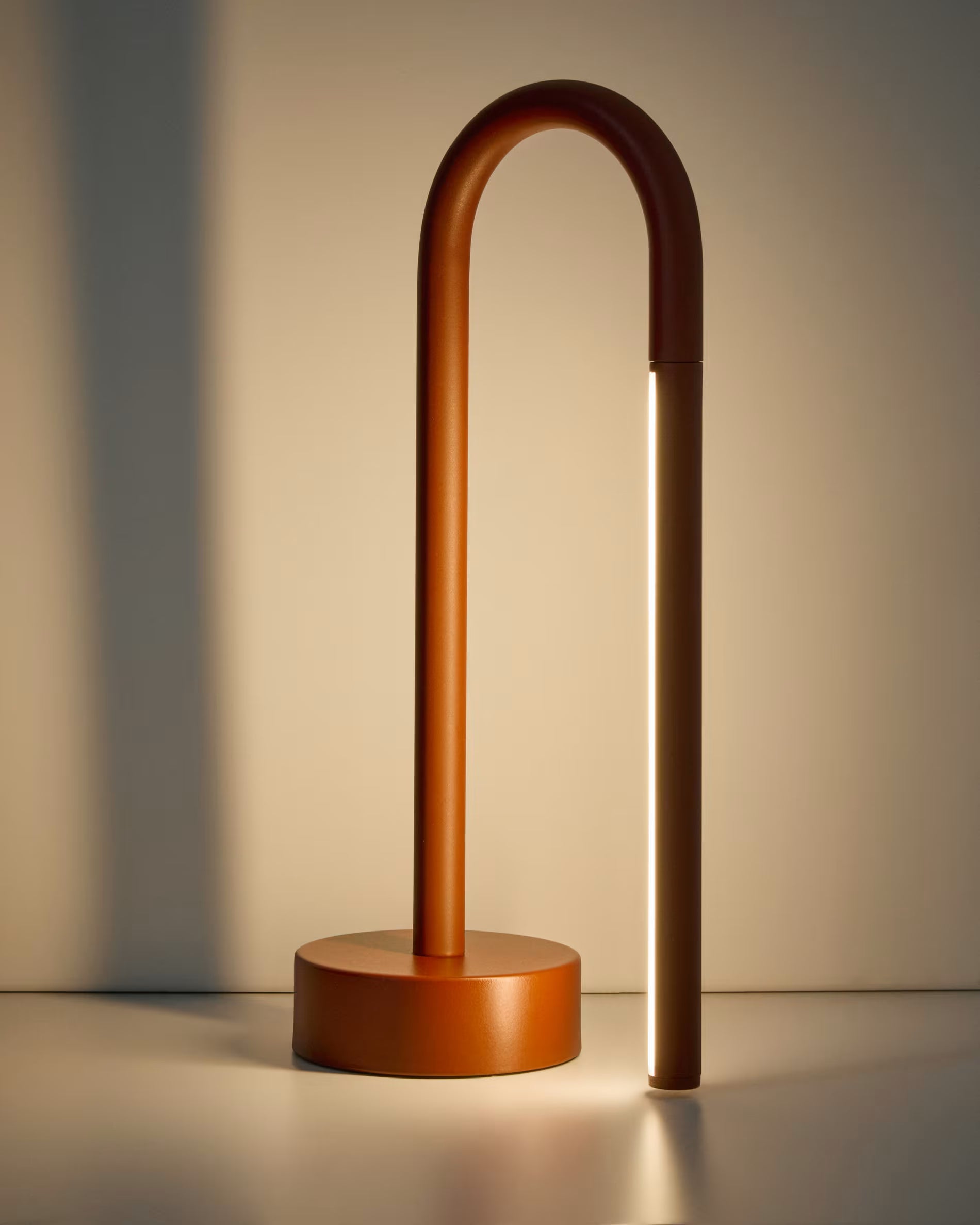 Lampa przenośna BOW czerwony
