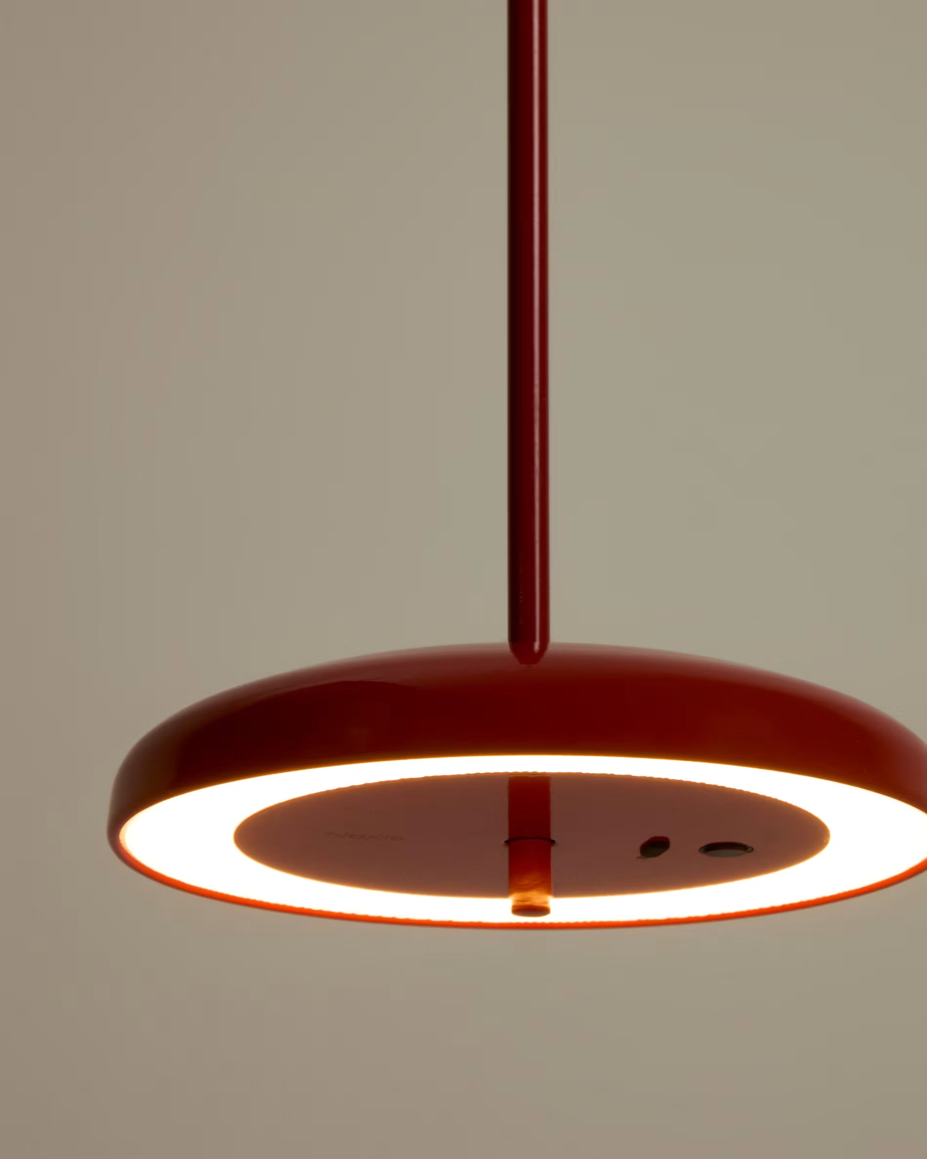 Lampa wisząca PORTE czerwony