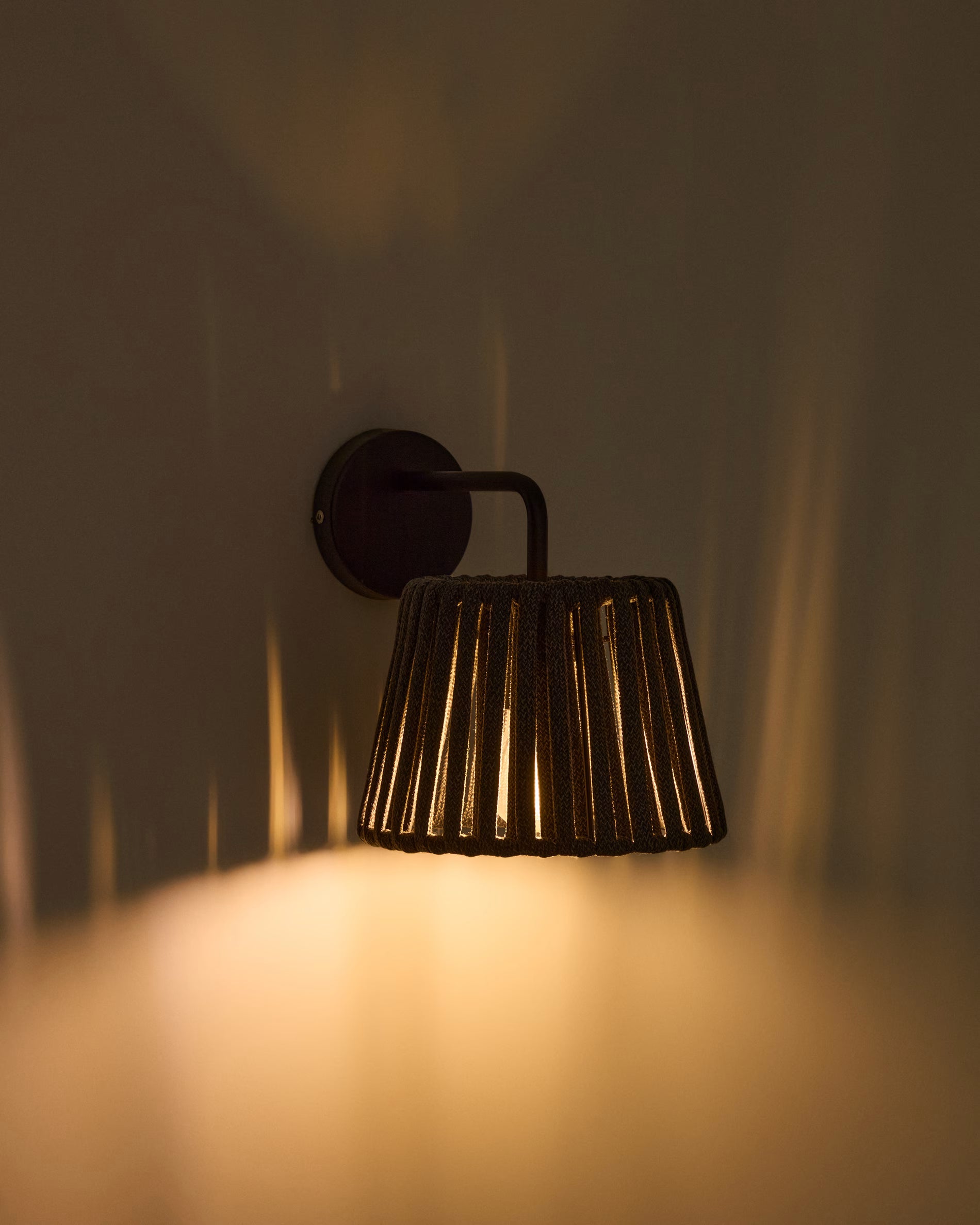 Solar Wall Garden Lamp ALDET Black