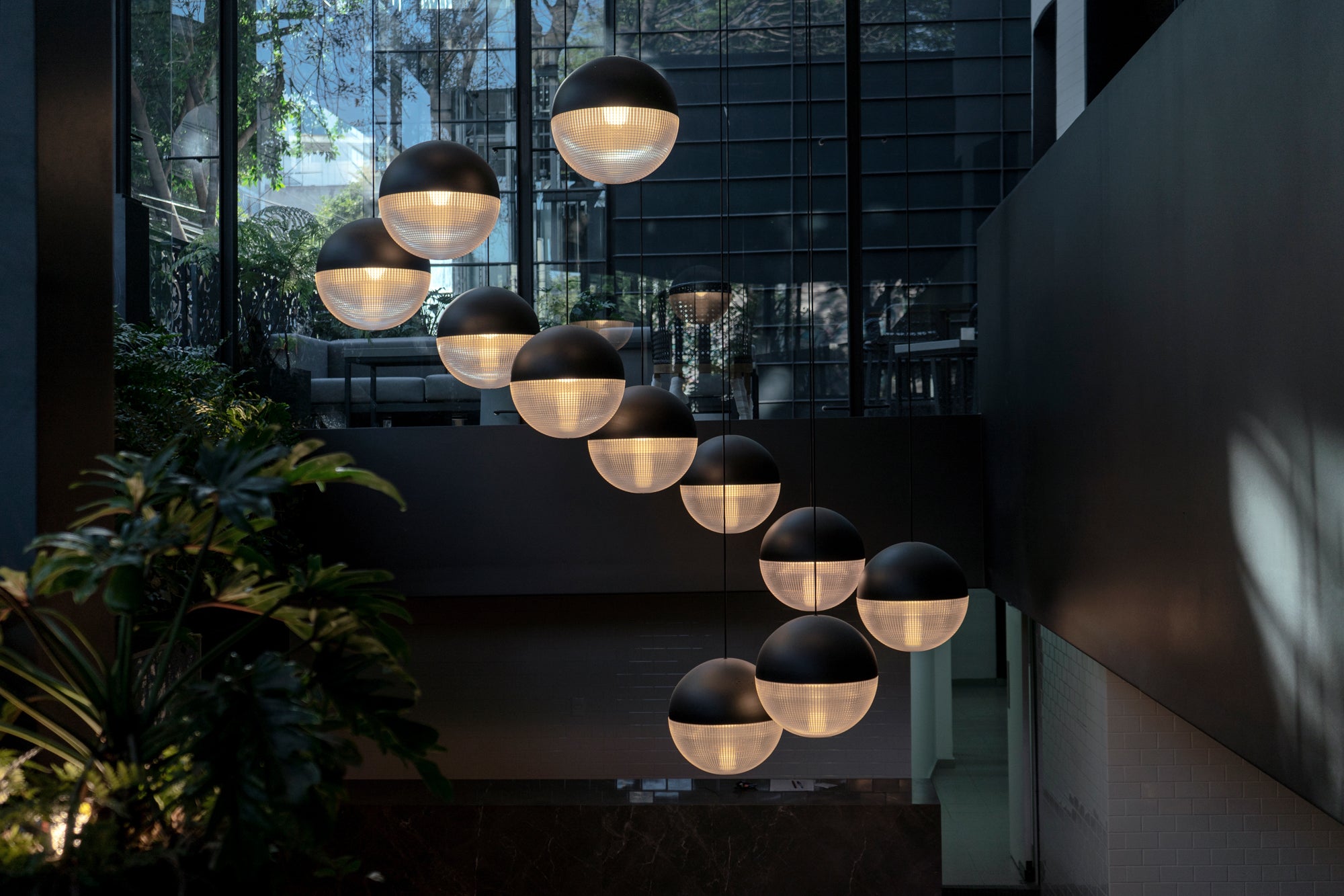 LENS FLAIR Pendant Lamp in Matte Black