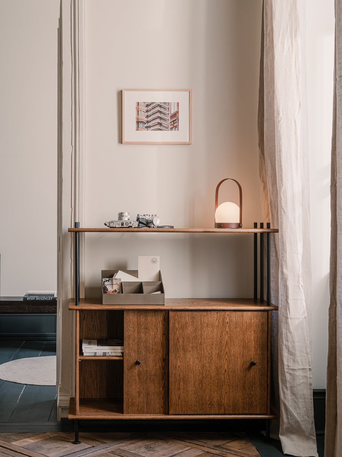 BAVA 100 Cabinet in Ebony Oak Wood