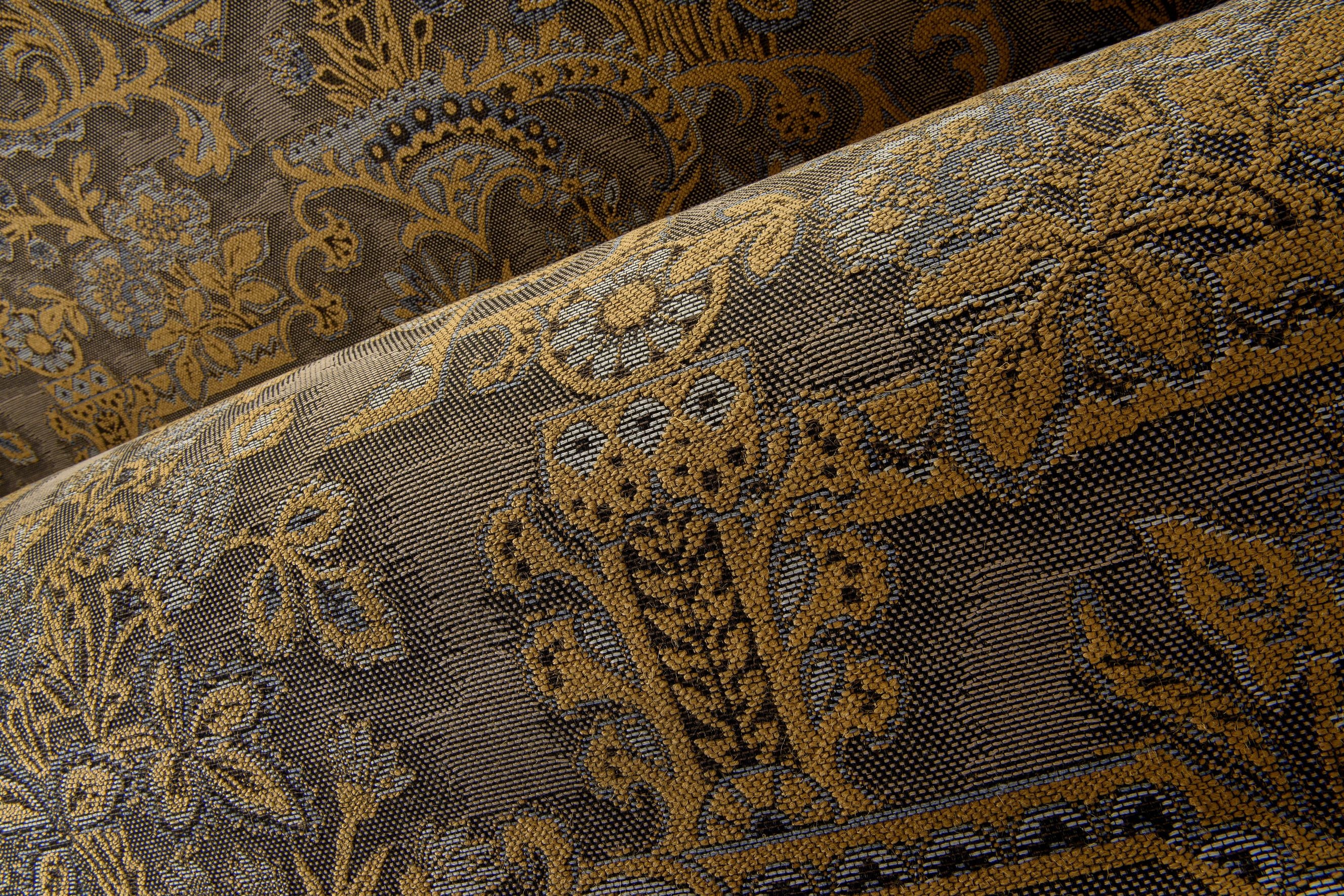 Textile wallpaper with a botanical motif BROCADE red with brown