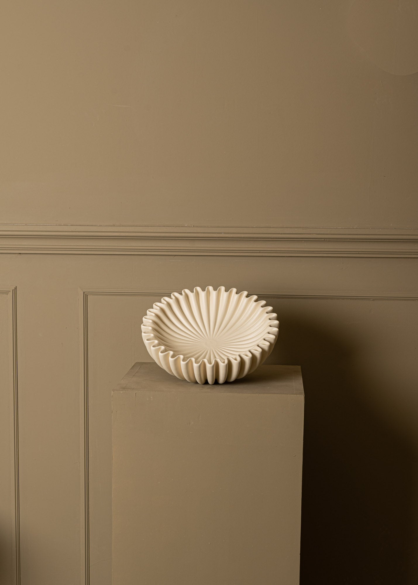 Lotuso Ecru Ceramic Bowl