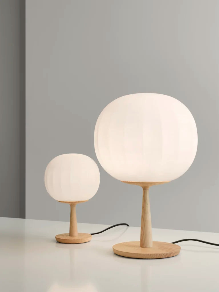 Solid white table lamp