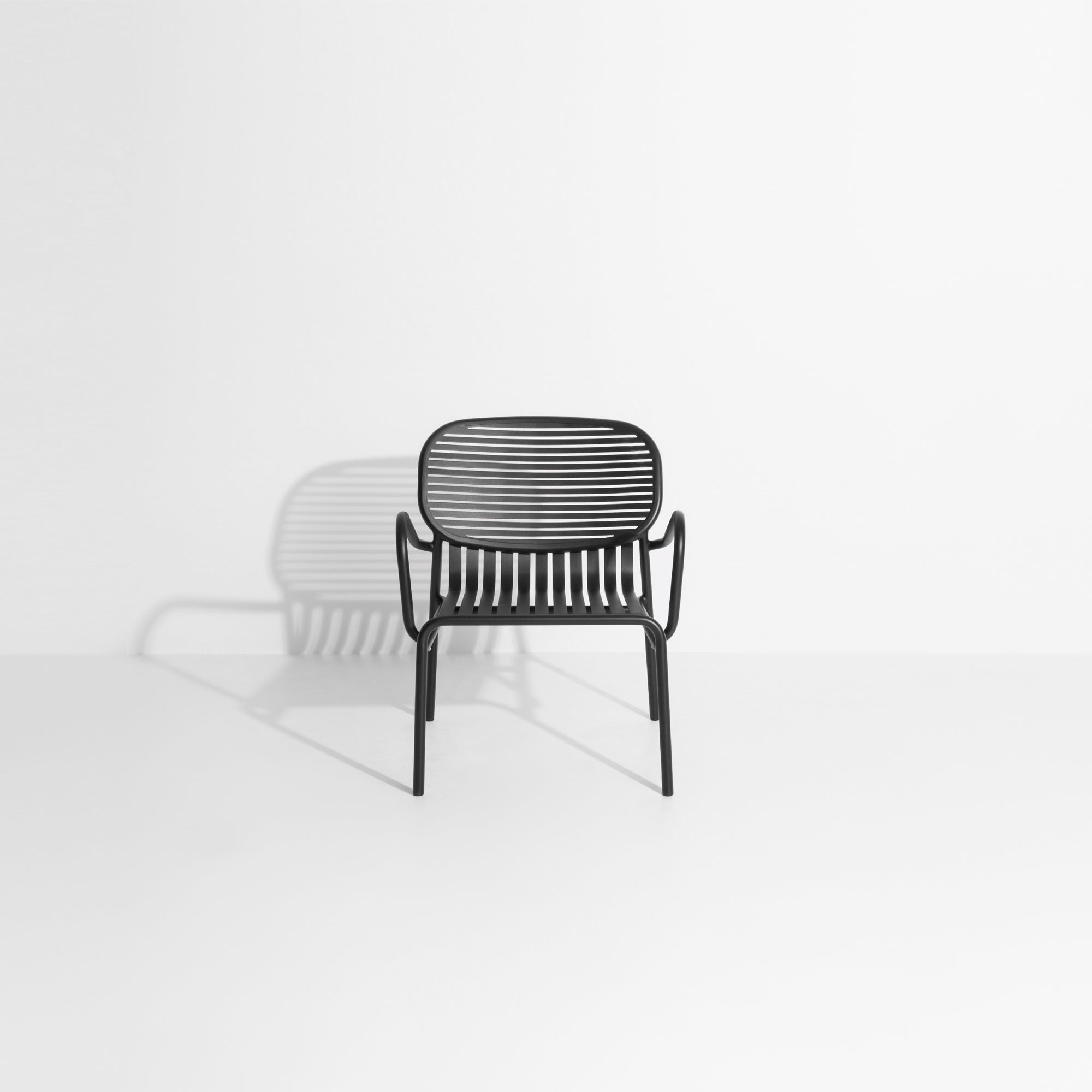 WEEK-END Black Garden Armchair