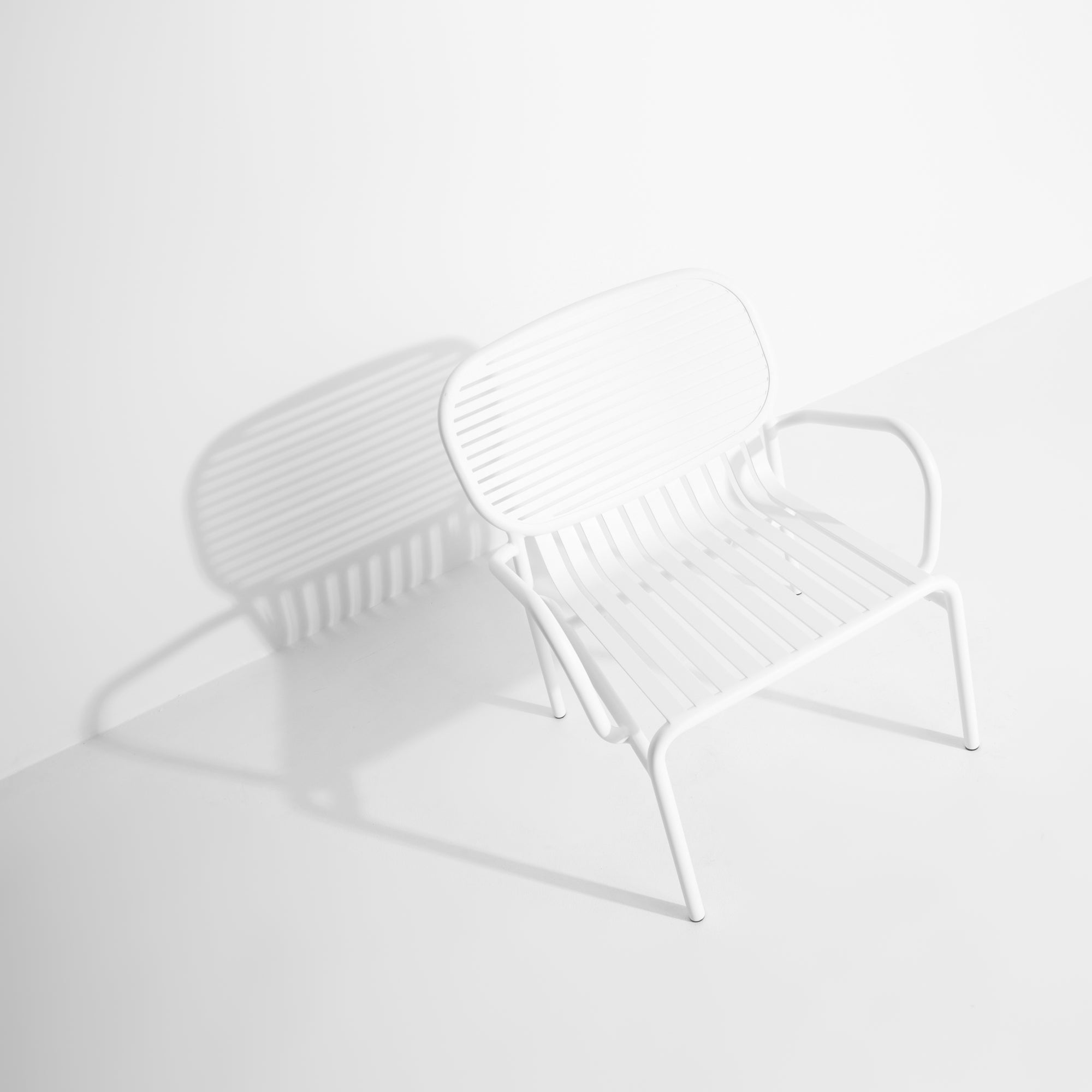 WEEK-END White Garden Armchair