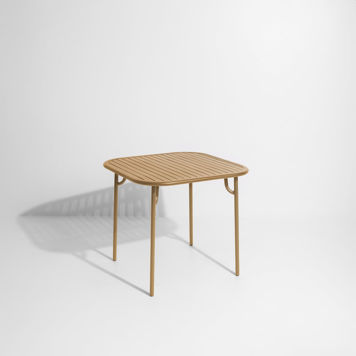 WEEK-END Square Garden Table in Gold