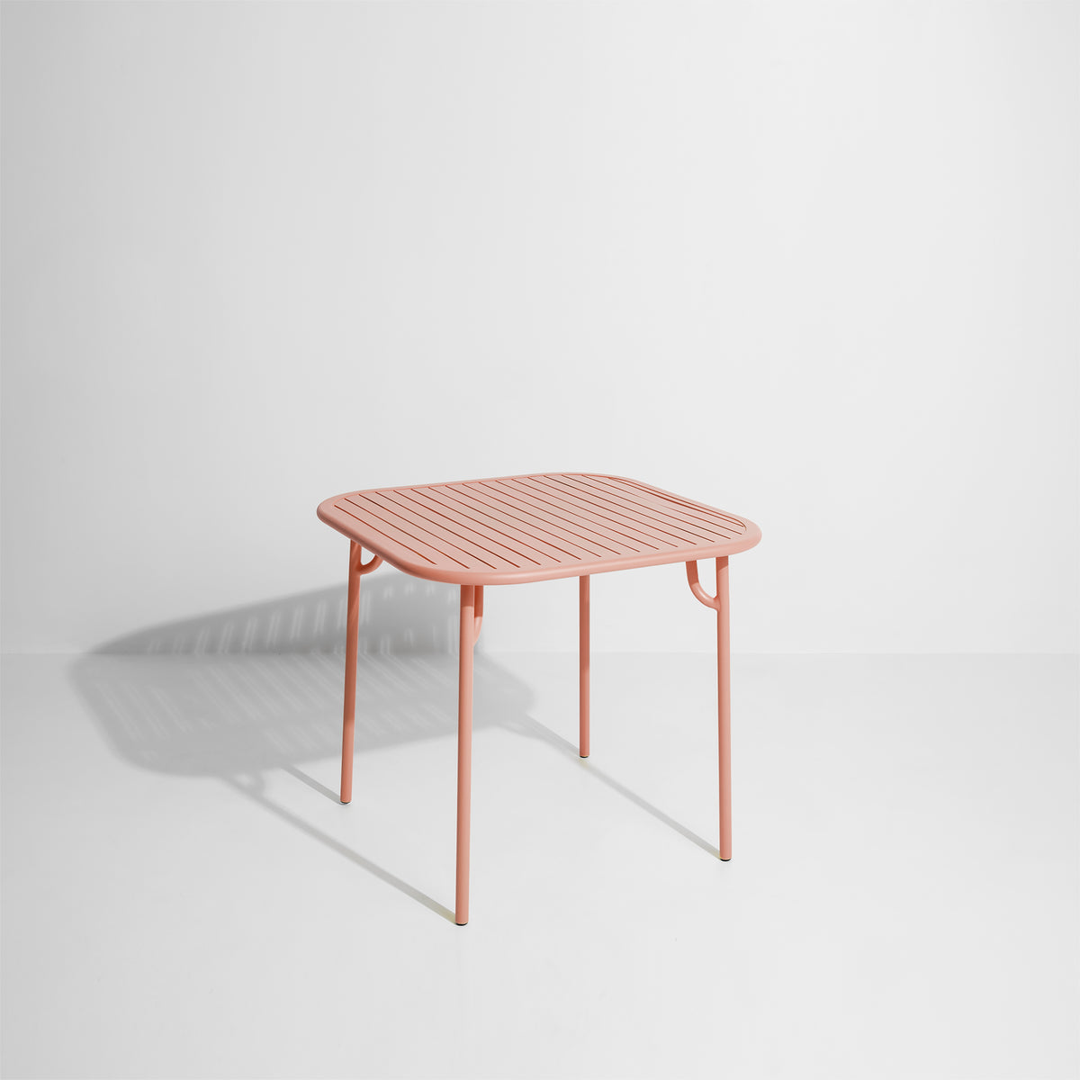 WEEK-END Square Garden Table in Pale Pink