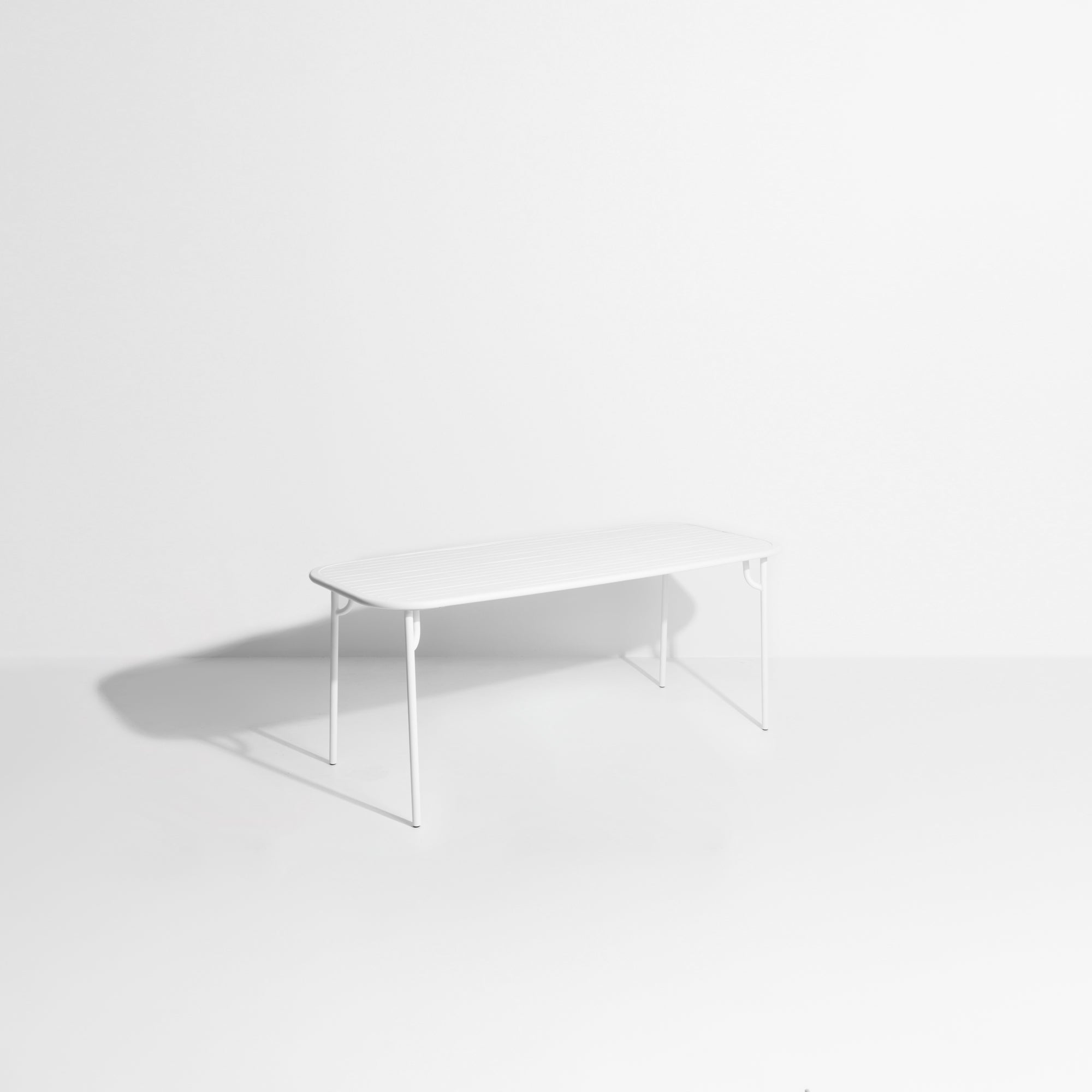 WEEK-END white garden table