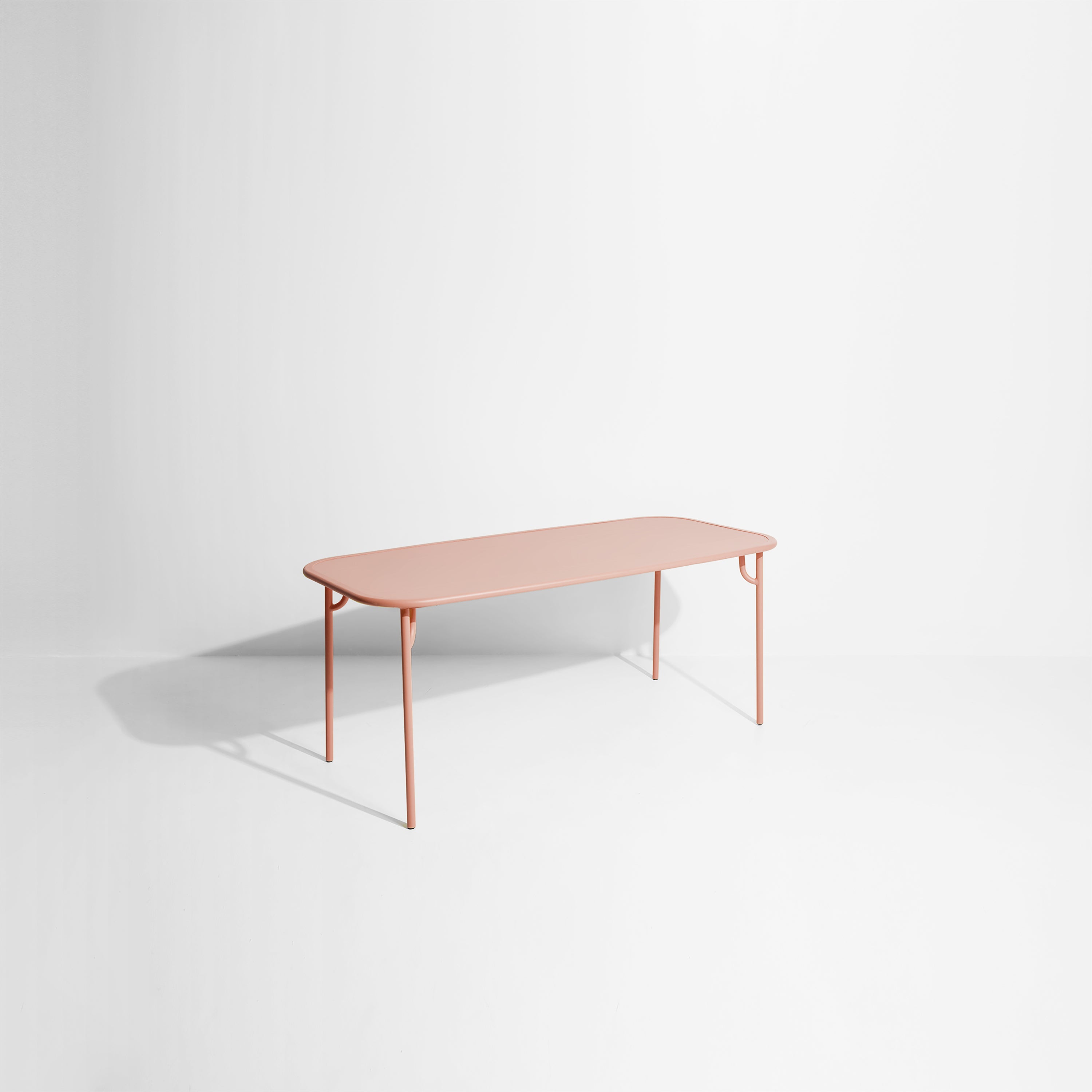 WEEK-END garden table in pale pink