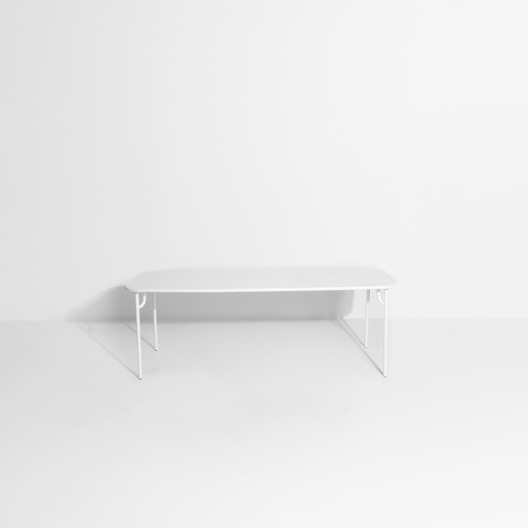 WEEK-END white garden table