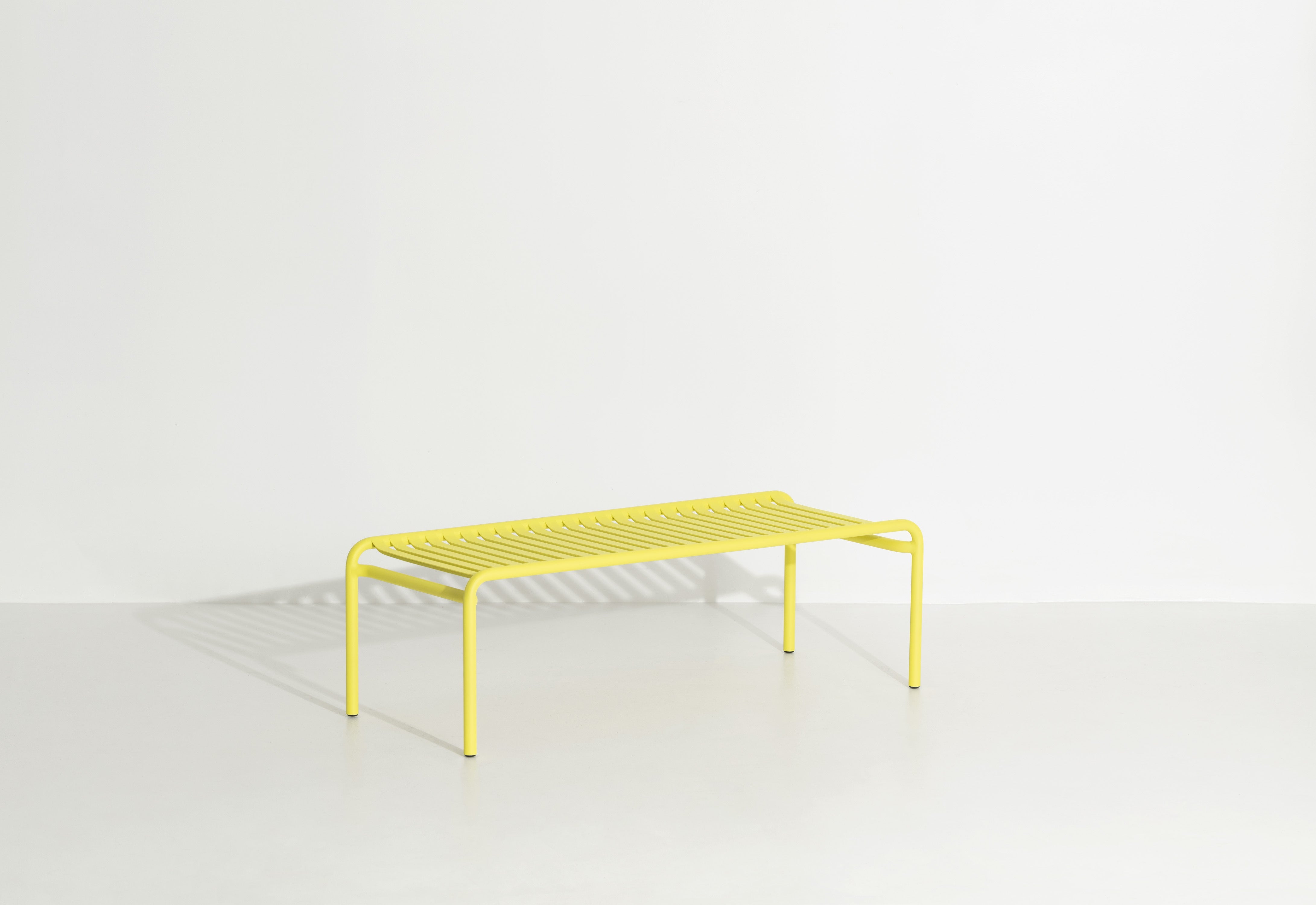 WEEK-END outdoor coffee table in bright yellow