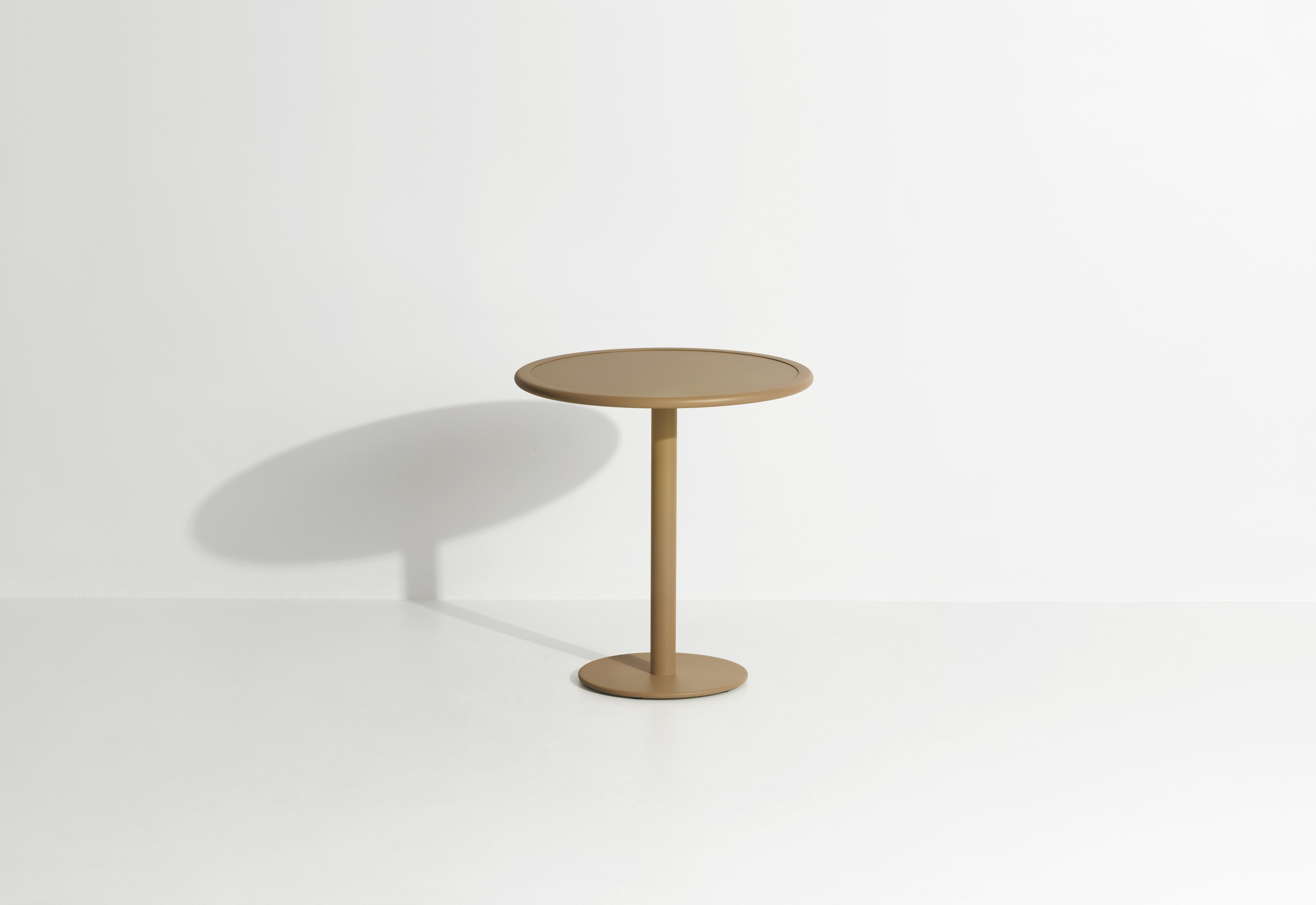 WEEK-END Round Garden Table in Gold