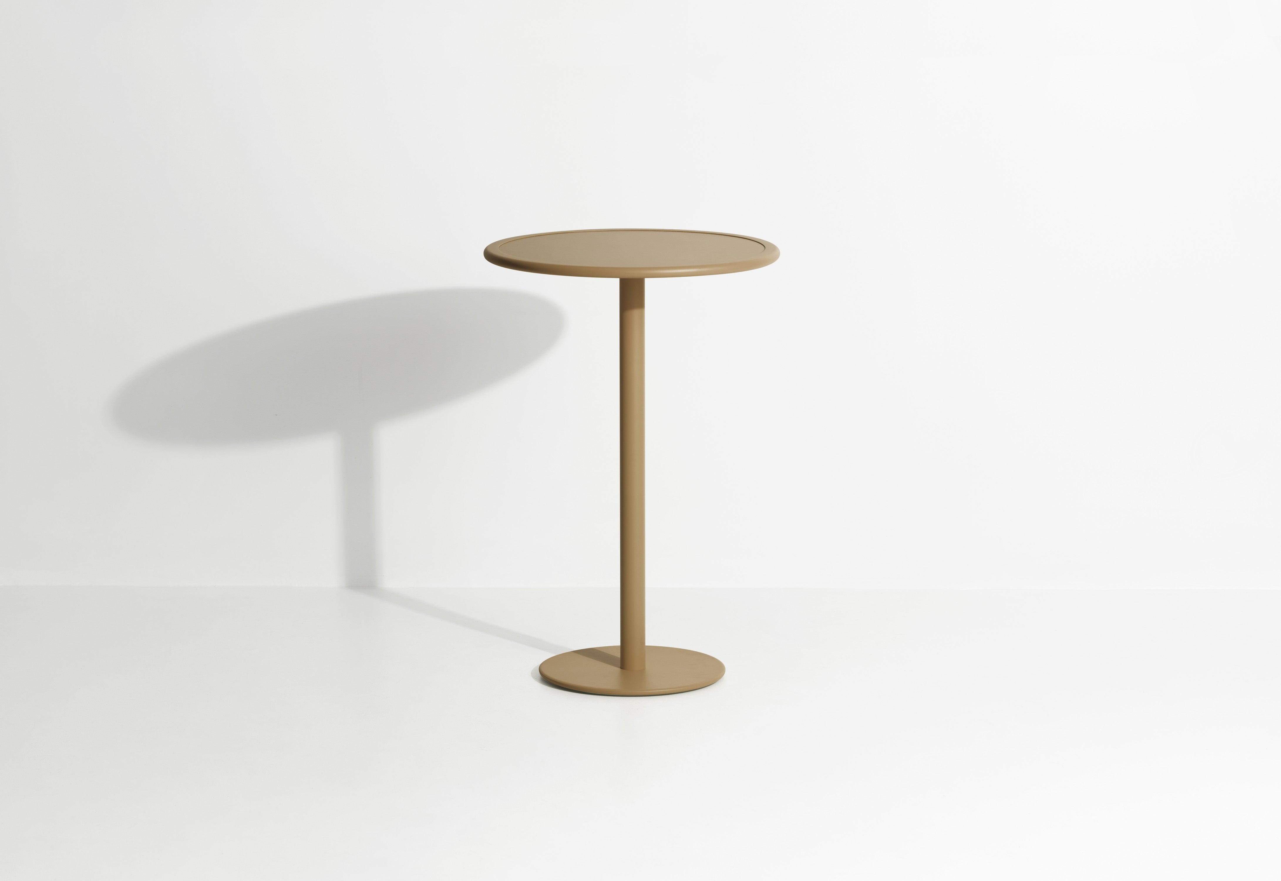 WEEK-END Round Garden Table in Gold