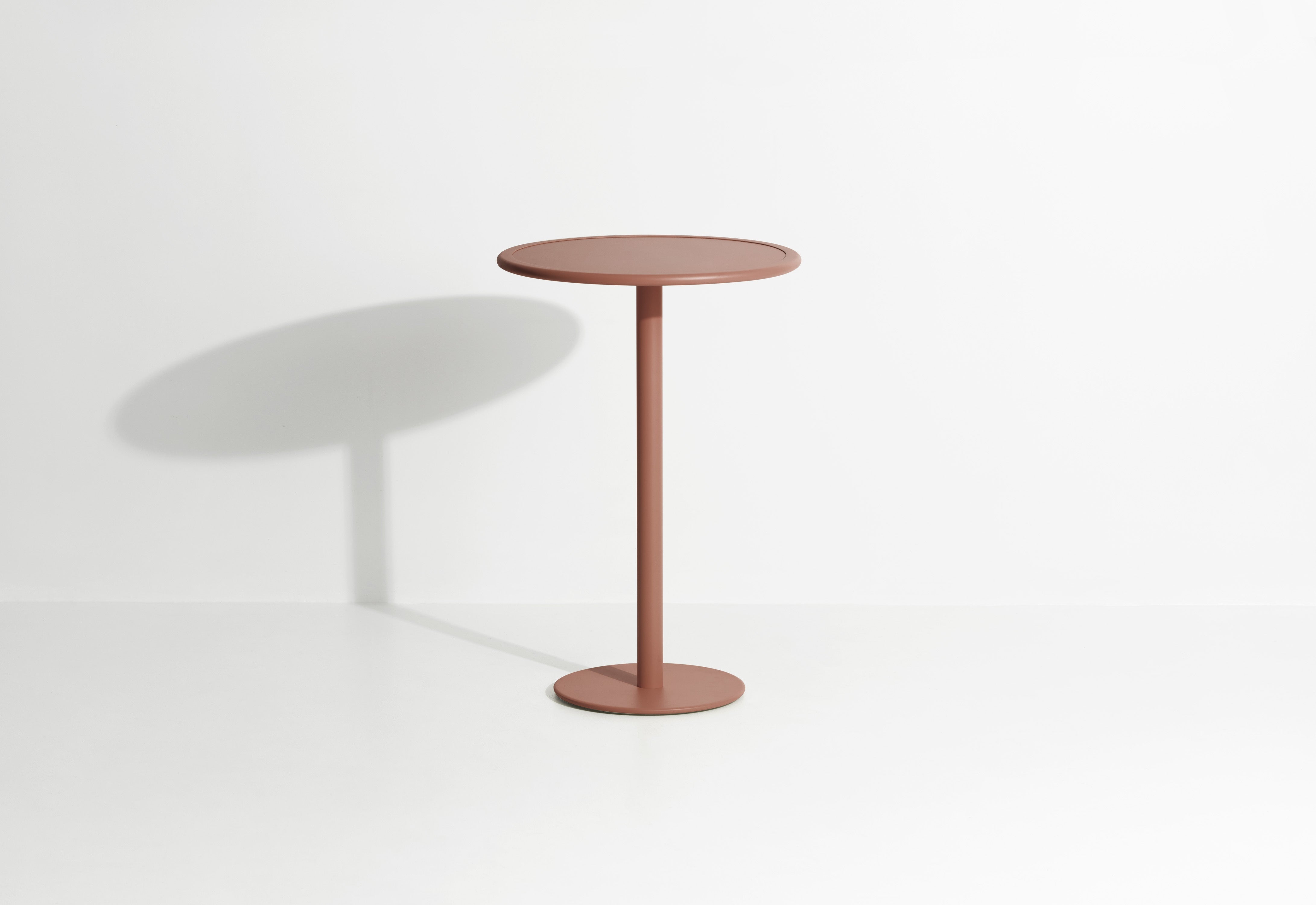 WEEK-END Round Garden Table in Terracotta